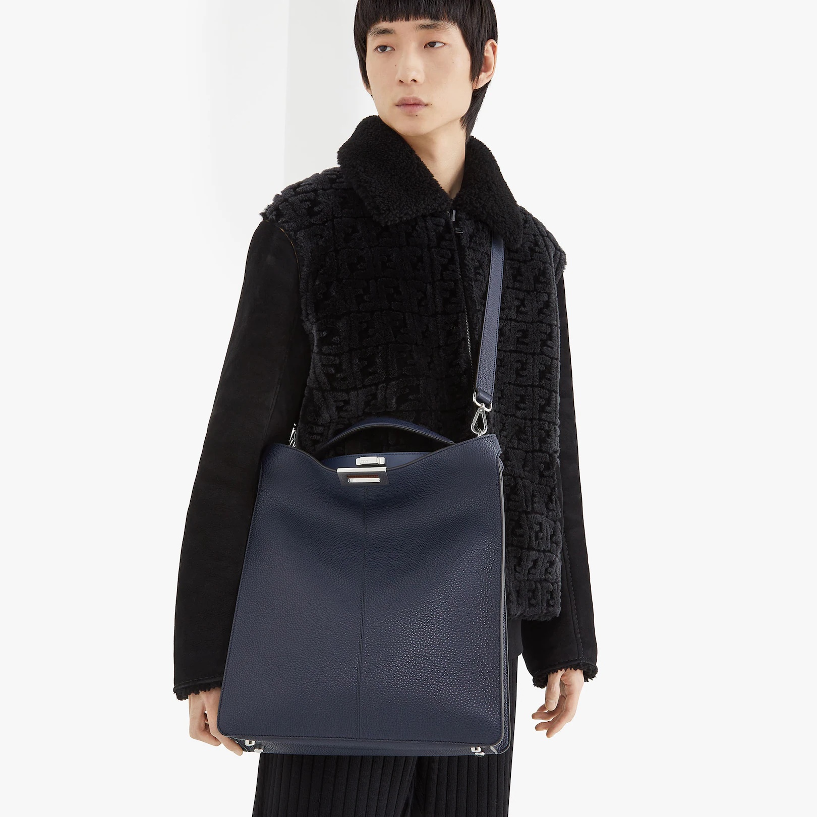 Dark blue leather bag - 8
