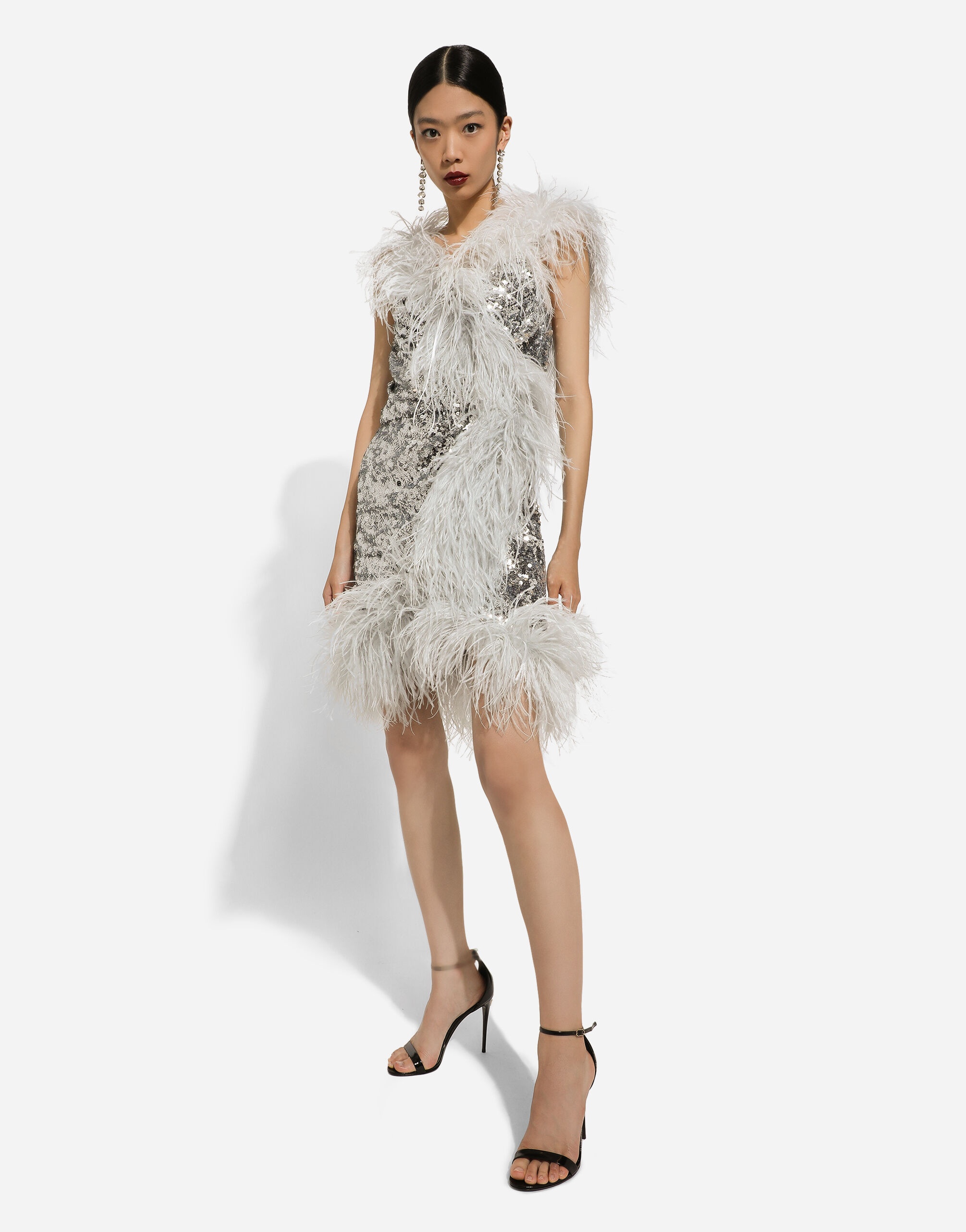 Short sequined wrap dress with feather trims - 5