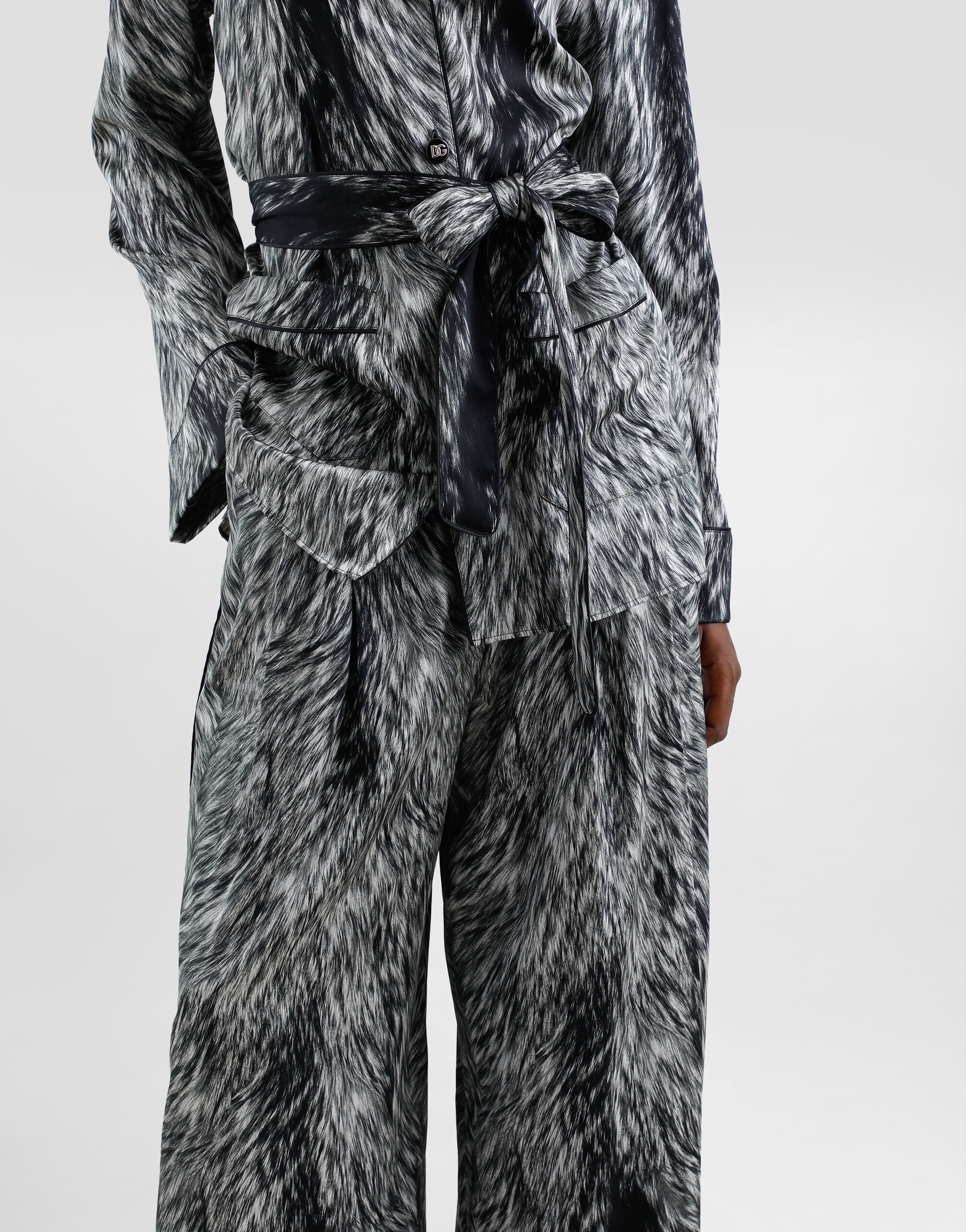 Silk satin pajama pants with fur print - 4