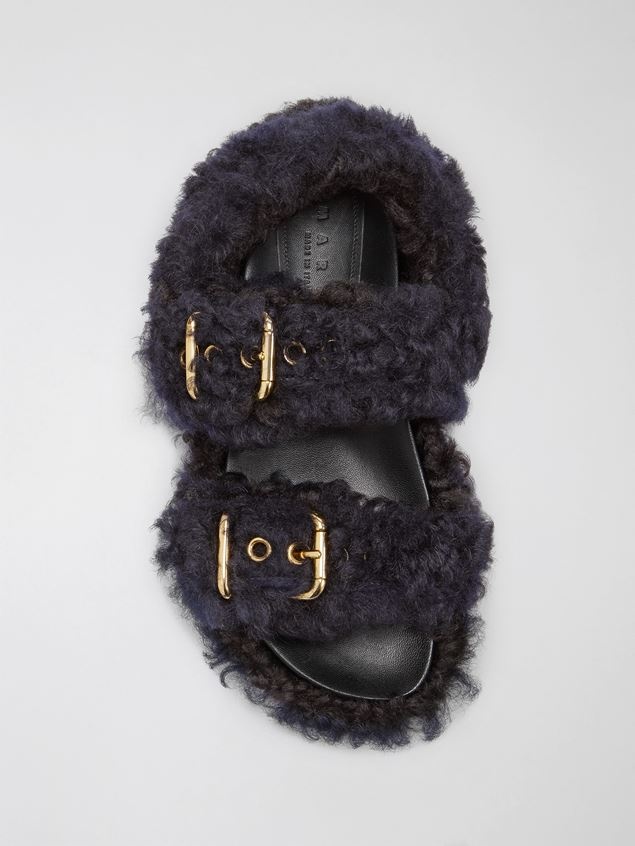 DOUBLE BUCKLE FUSSBETT IN BLACK SHEARLING - 4