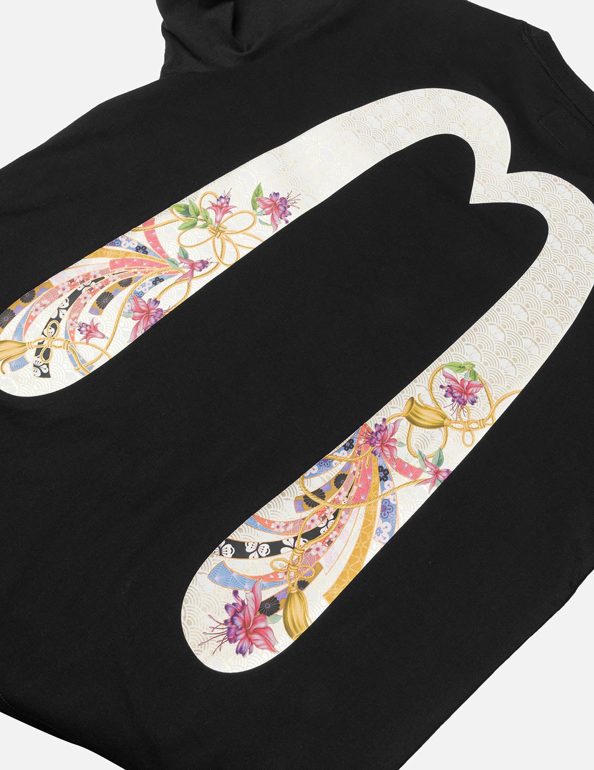 Magnolia and Knots Daicock Print Boyfriend T-shirt - 7