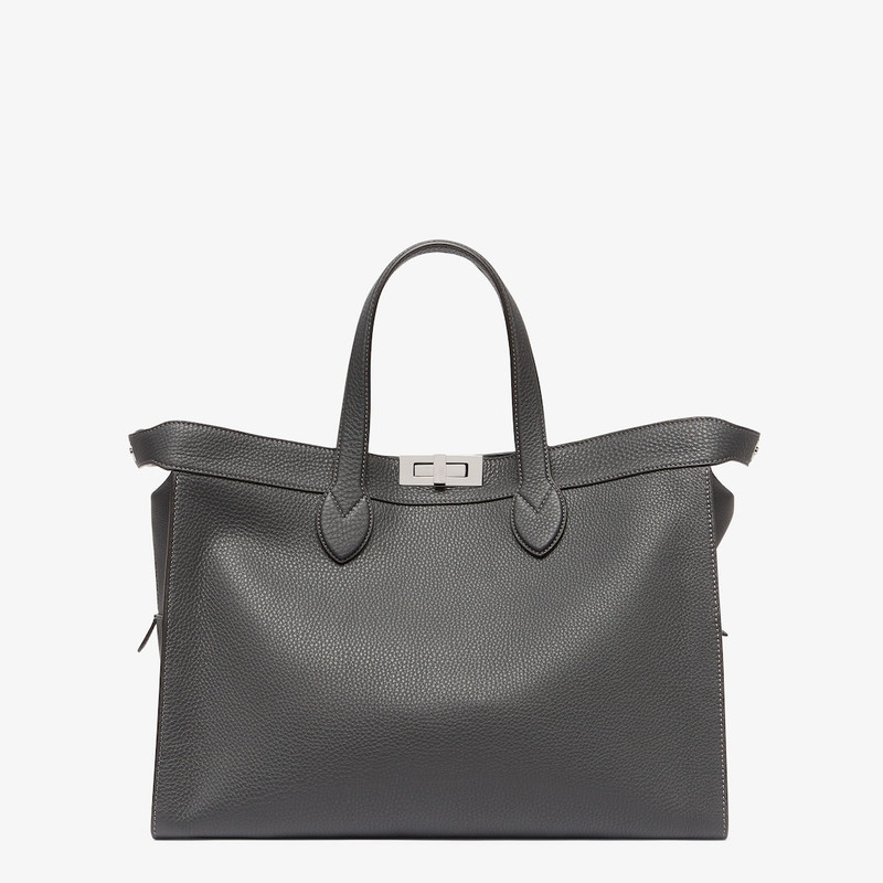 Peekaboo ISeeU Forty8 bag made of black Cuoio Romano leather. Roomy compartment with double-slider z 1