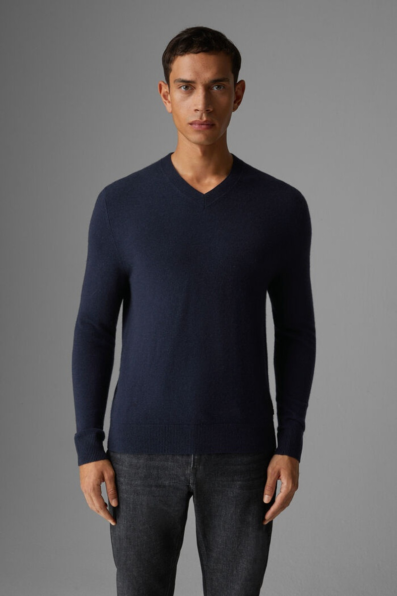 Maddox Knit pullover in Navy blue 2