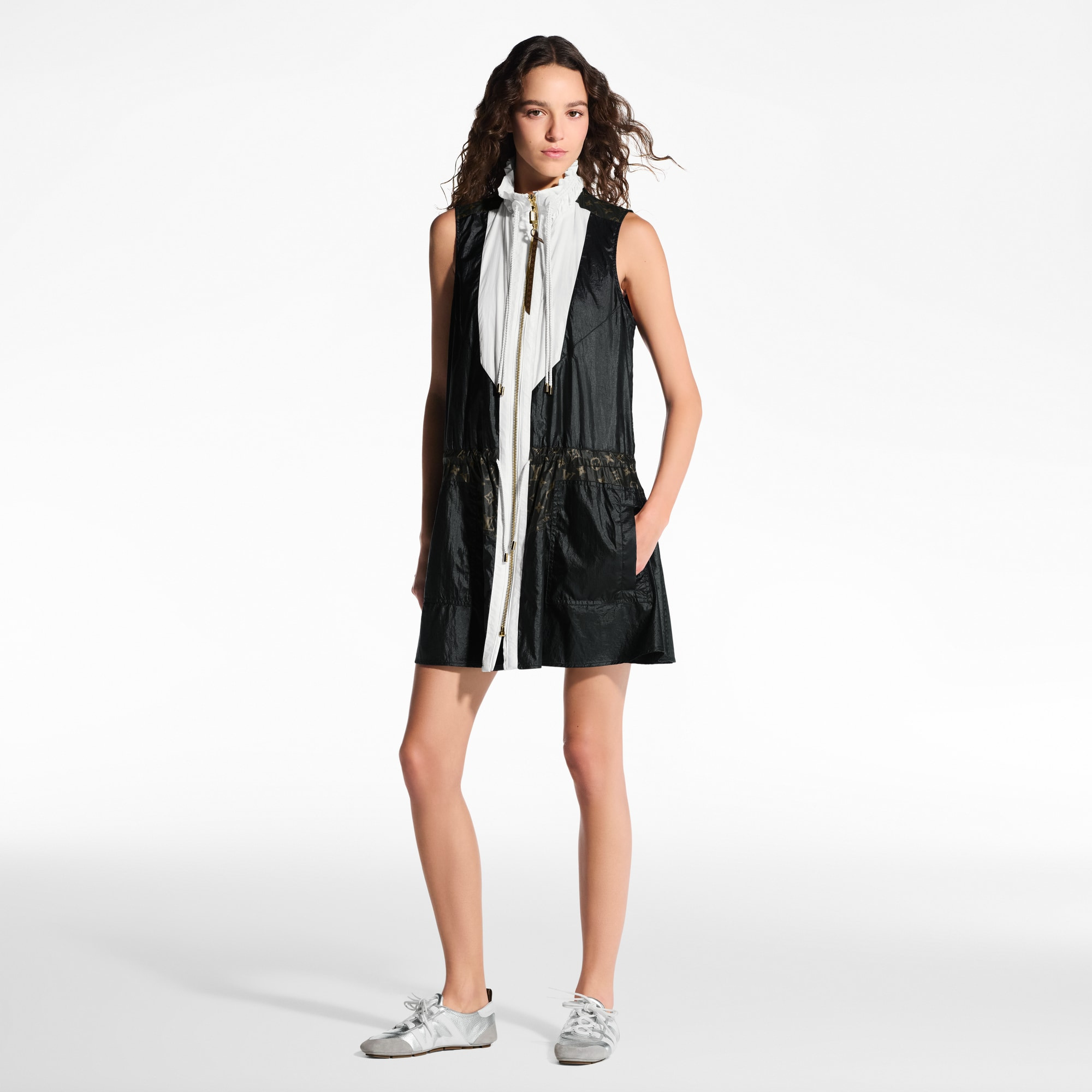 Color-Blocked Drawstring Dress - 4