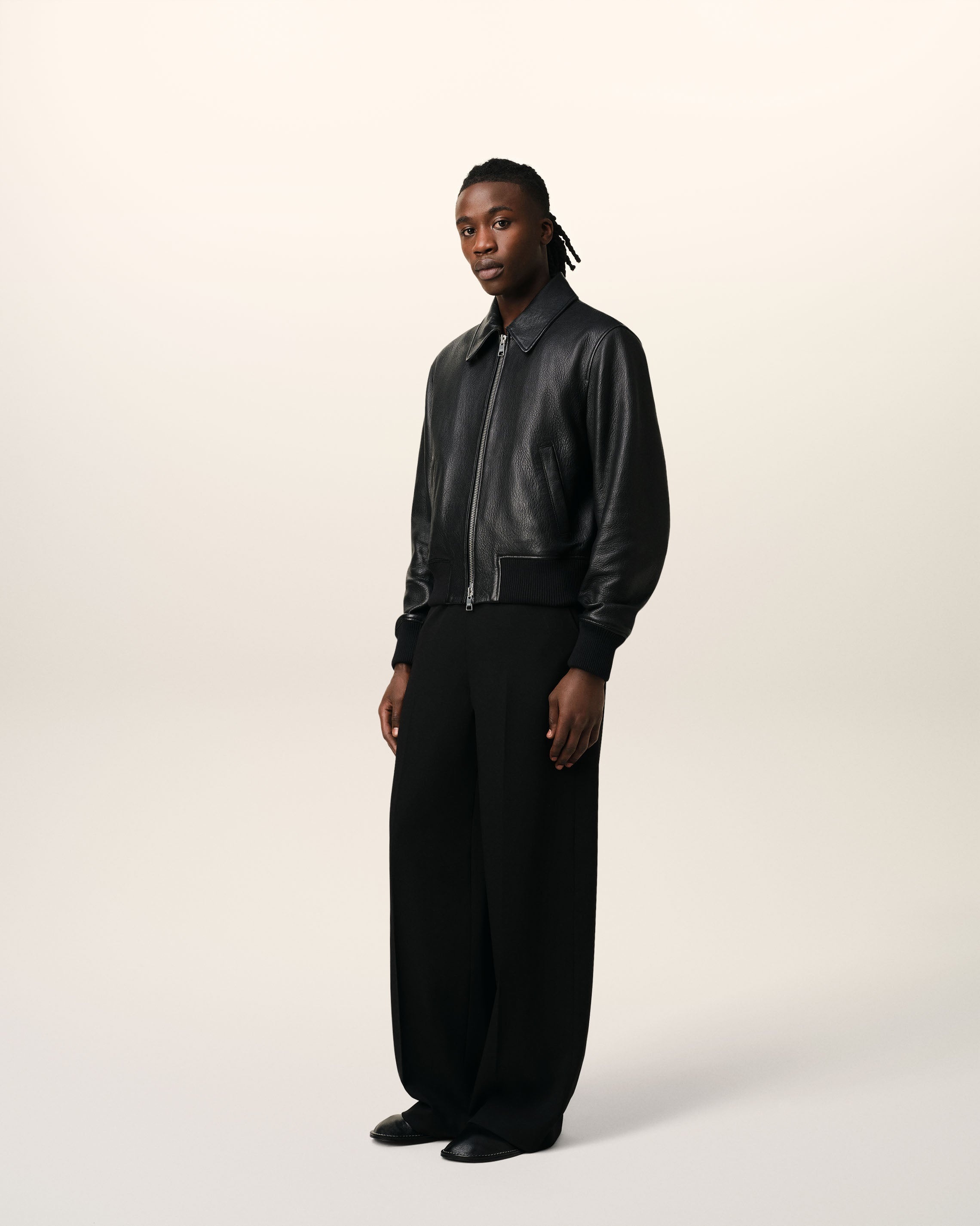 BLACK LEATHER ZIPPED JACKET - 6