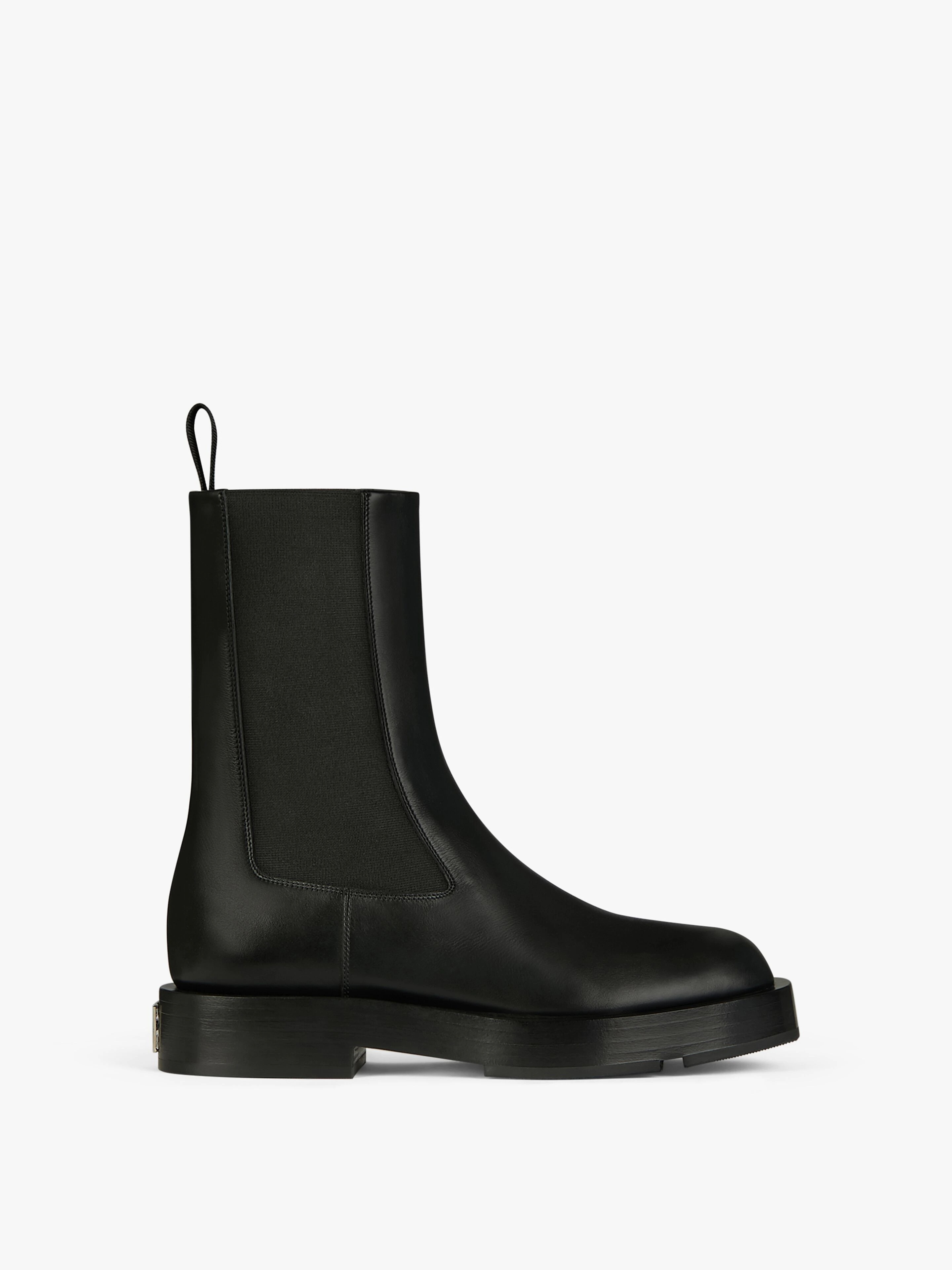 CHELSEA BOOTS IN LEATHER - 1