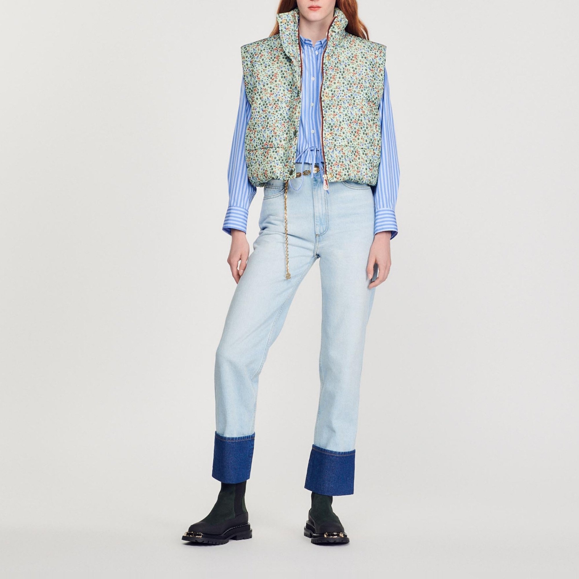 Short sleeveless padded jacket and print - 2