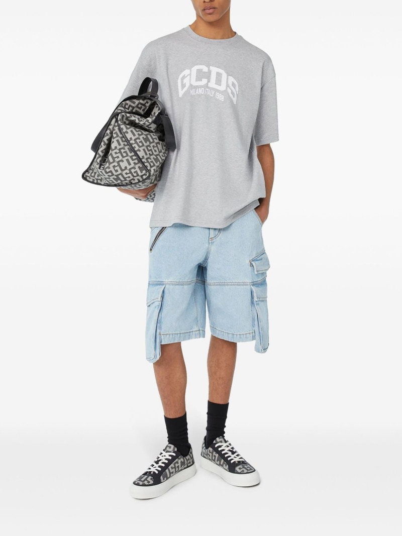 GCDS logo oversized t-shirt outlook