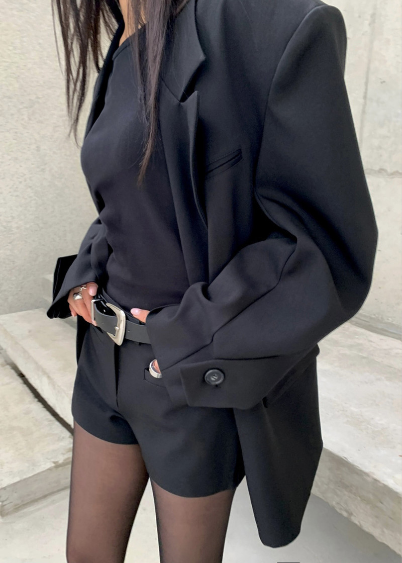 Pia Boxy Blazer - Black 4