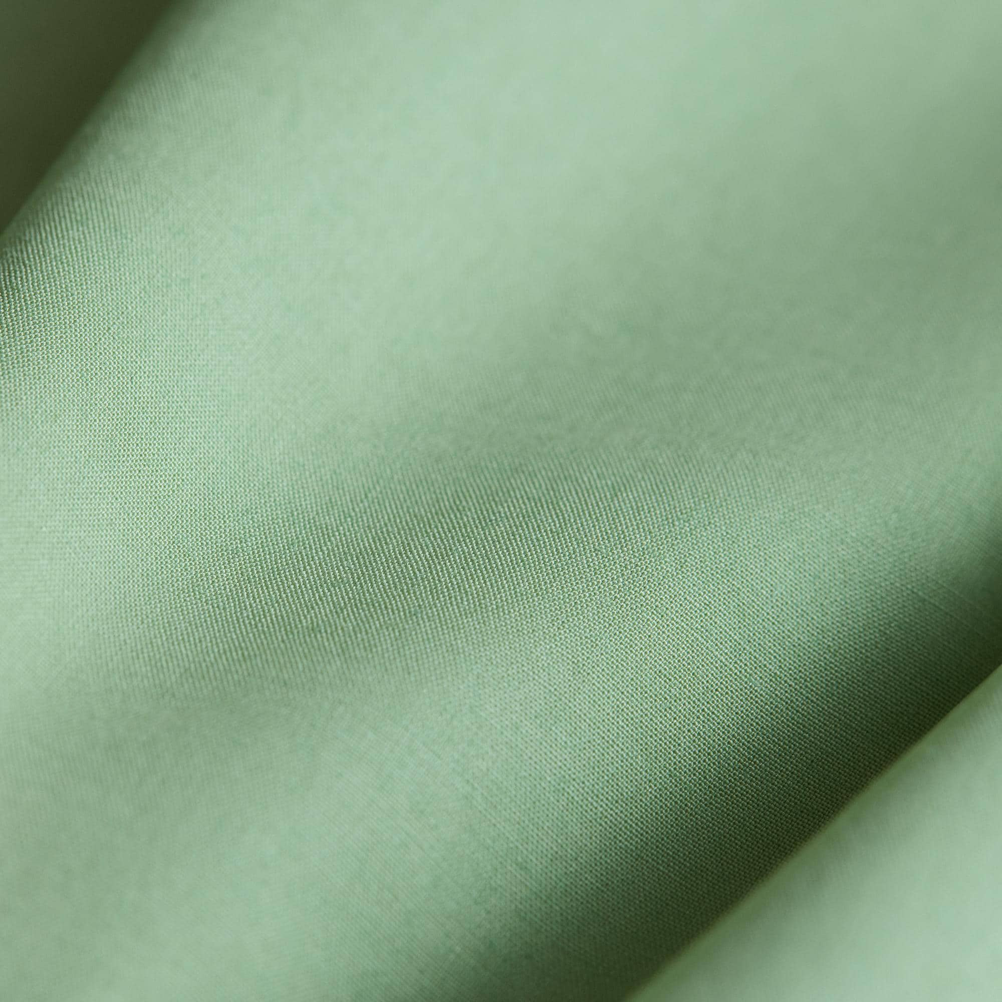 Eyelet Short in City Poplin - 7