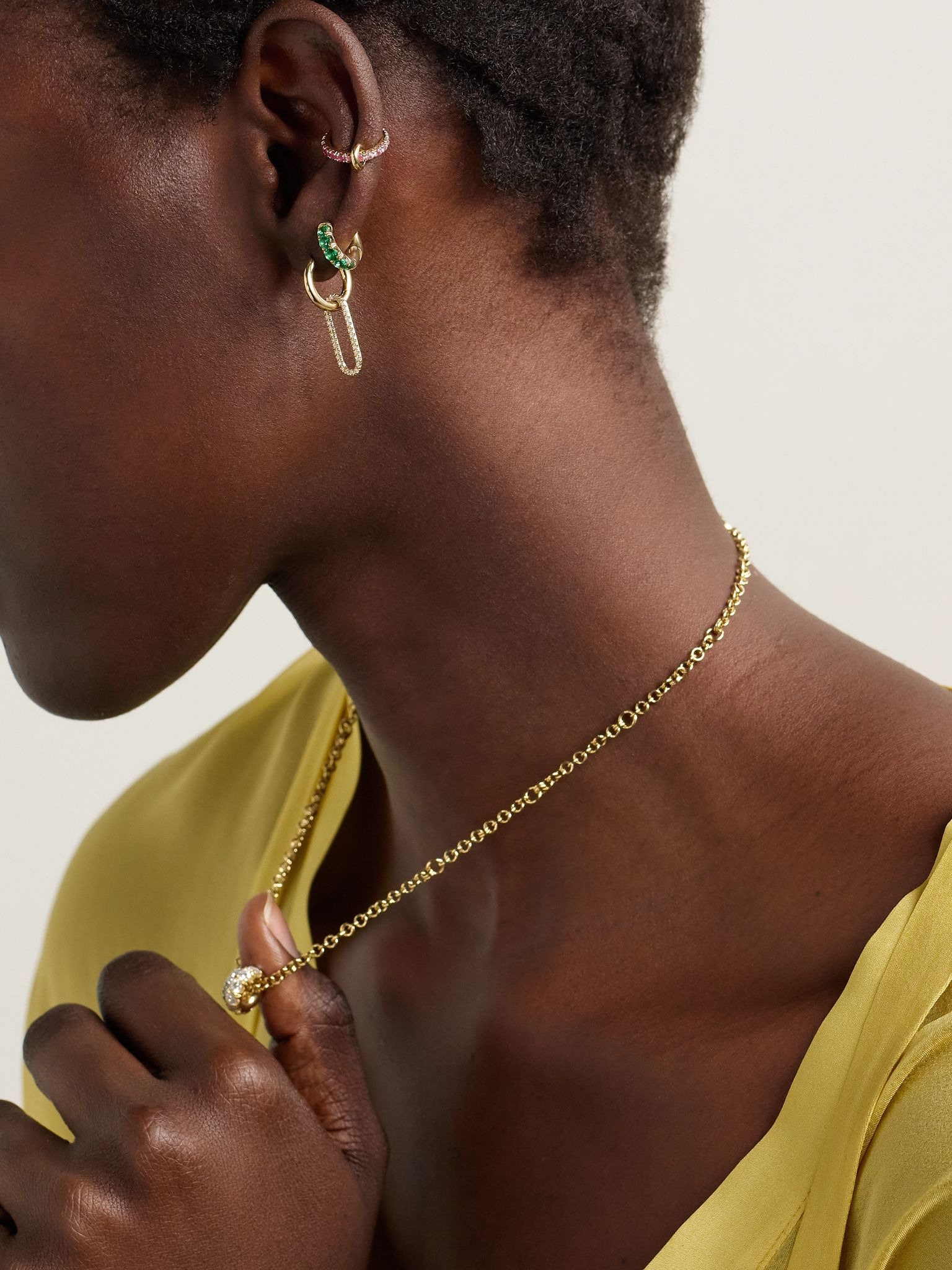 Elara 18-karat gold sapphire ear cuff Gold - 2