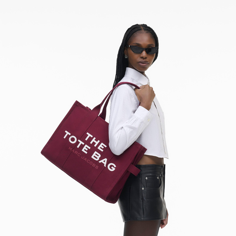 Marc Jacobs THE CANVAS LARGE TOTE BAG outlook