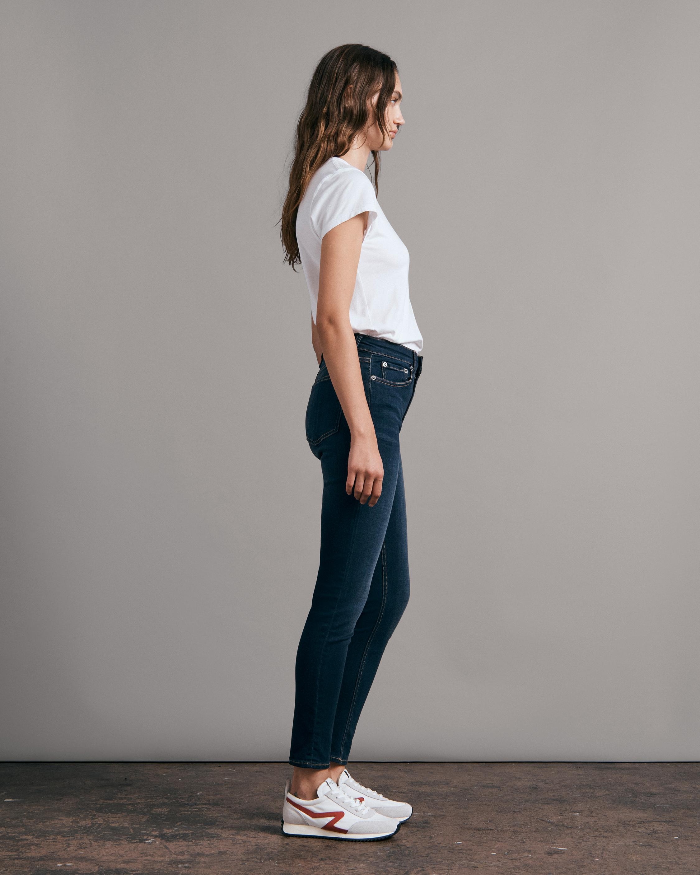 Nina Ankle Skinny - Carmen
High-Rise Stretch Jean - 3