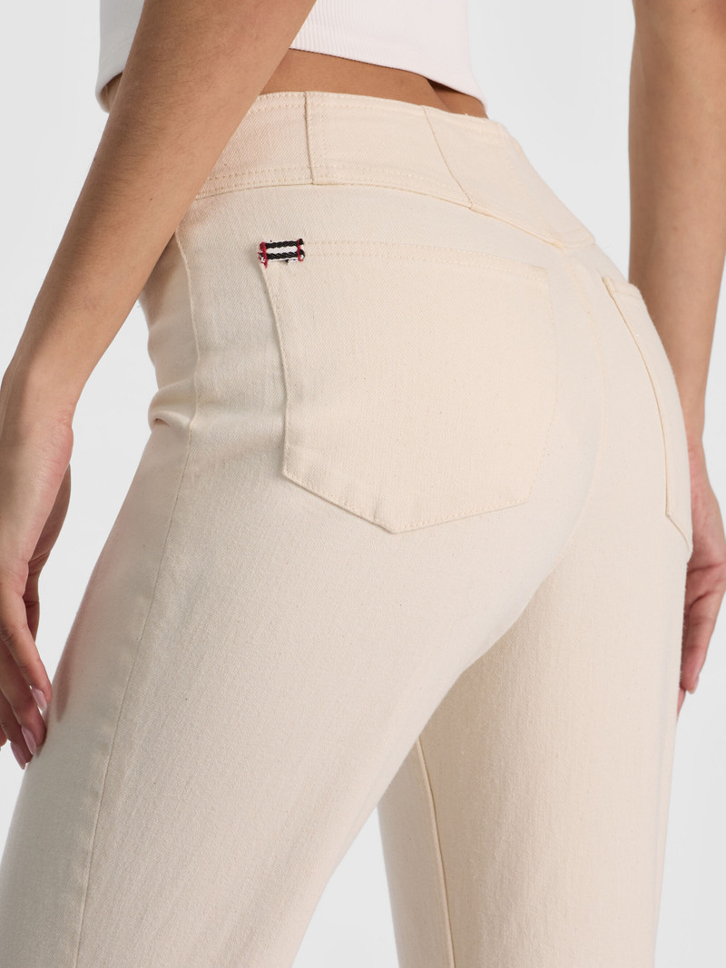 CHELSEA V-WAIST JEAN 5