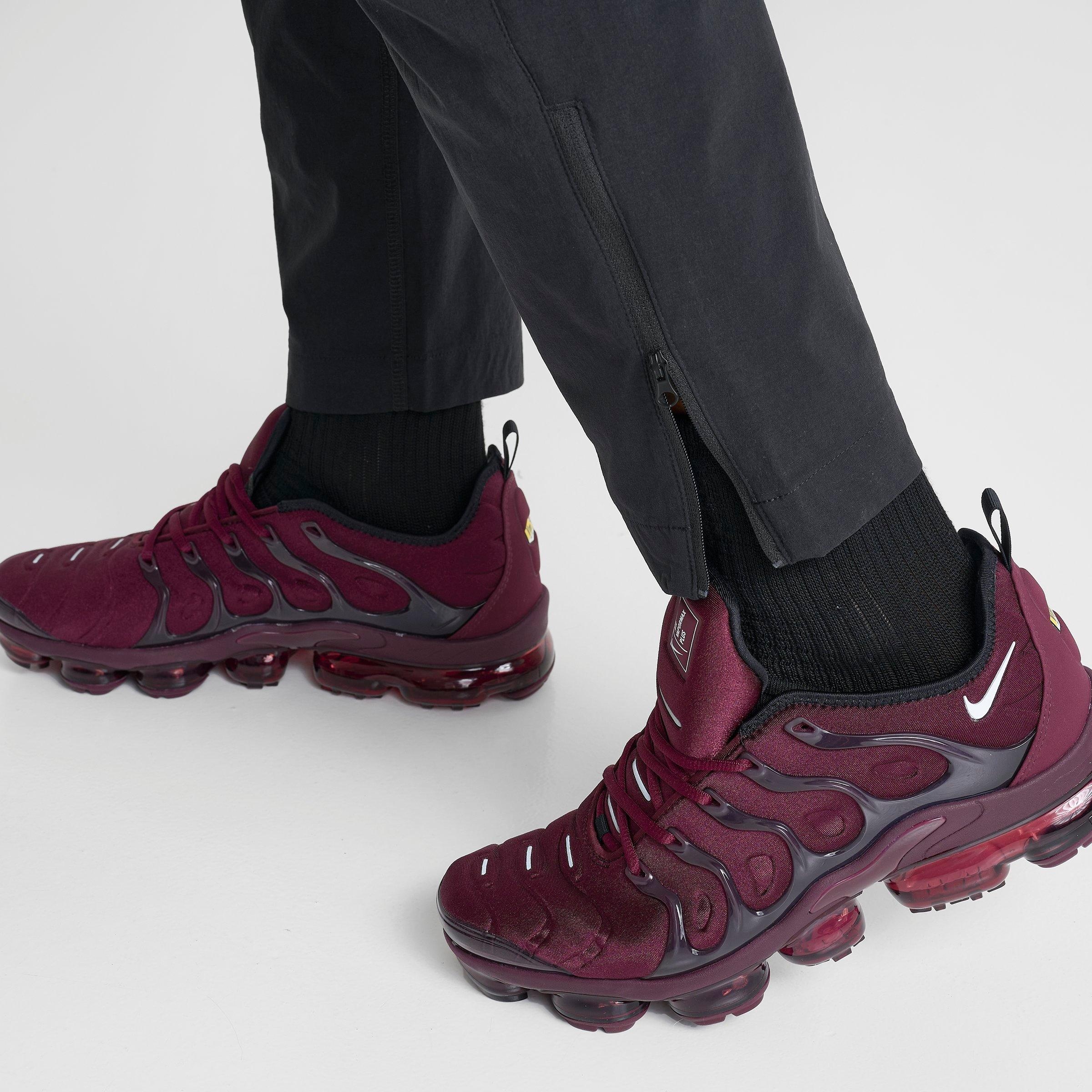 MEN'S NIKE TECH WOVEN PANTS - 6