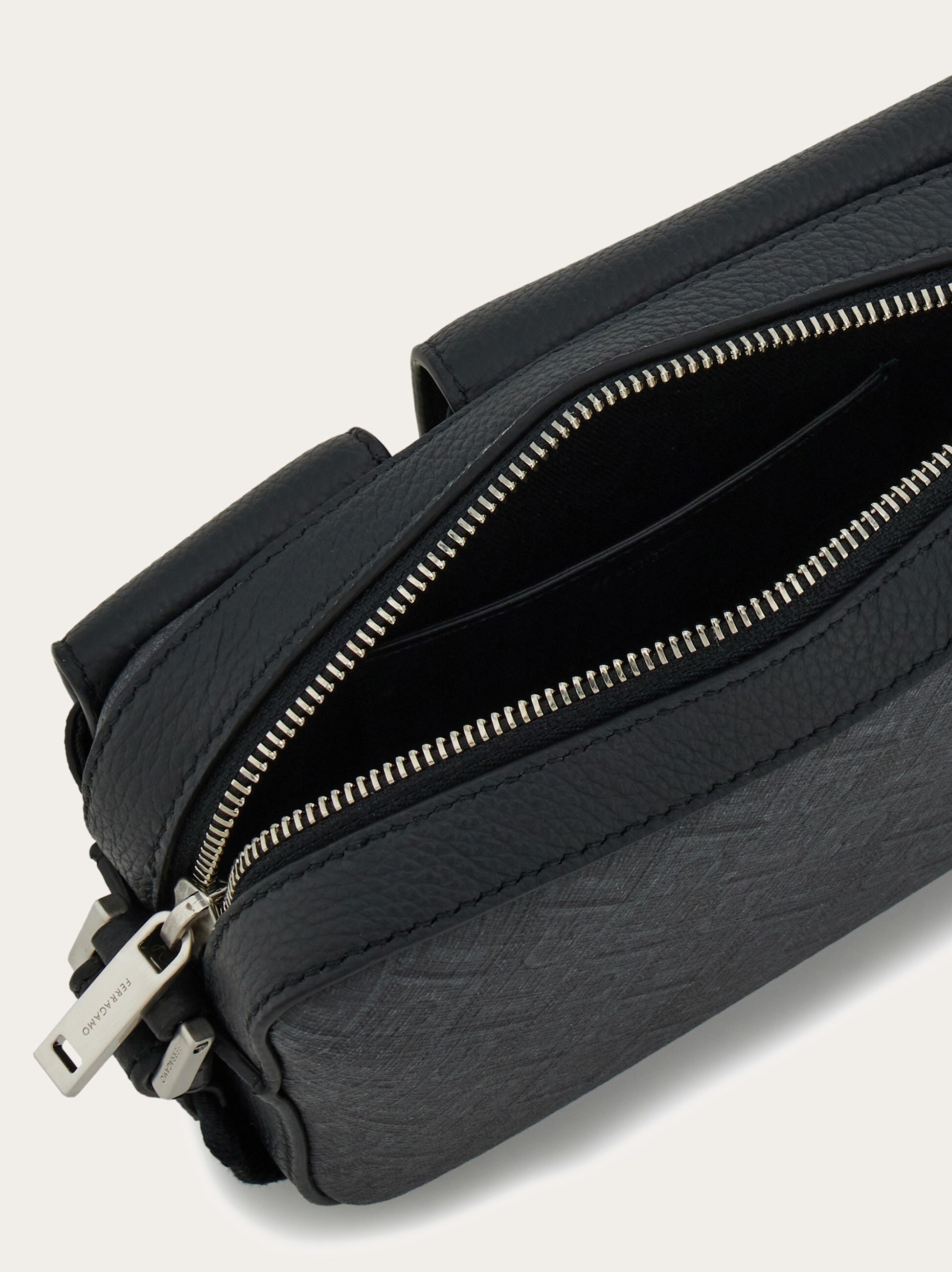 Ferragamo Monogram utility crossbody bag - 5