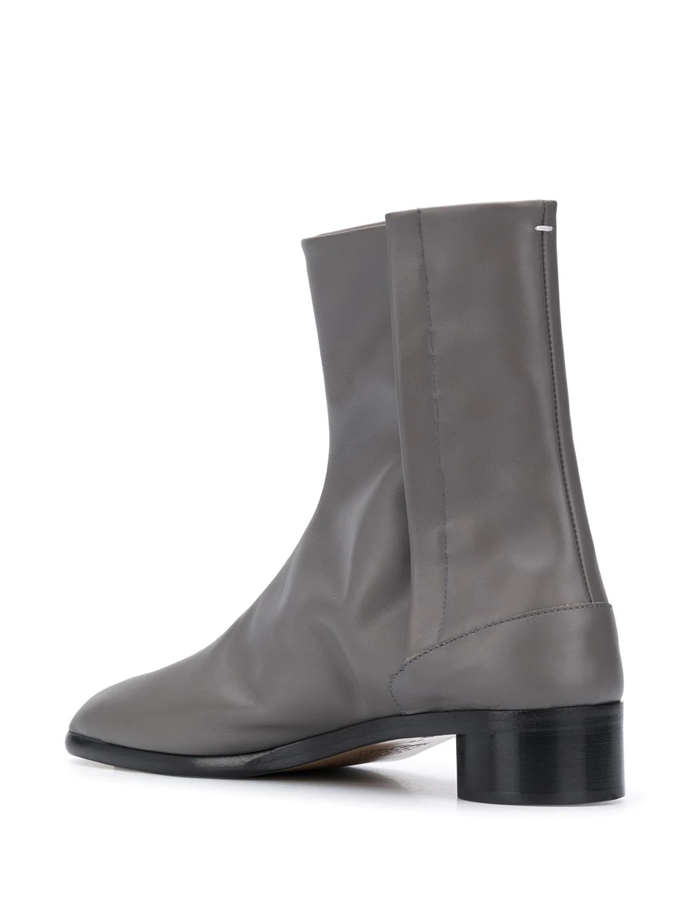 Tabi-toe ankle boots - 3