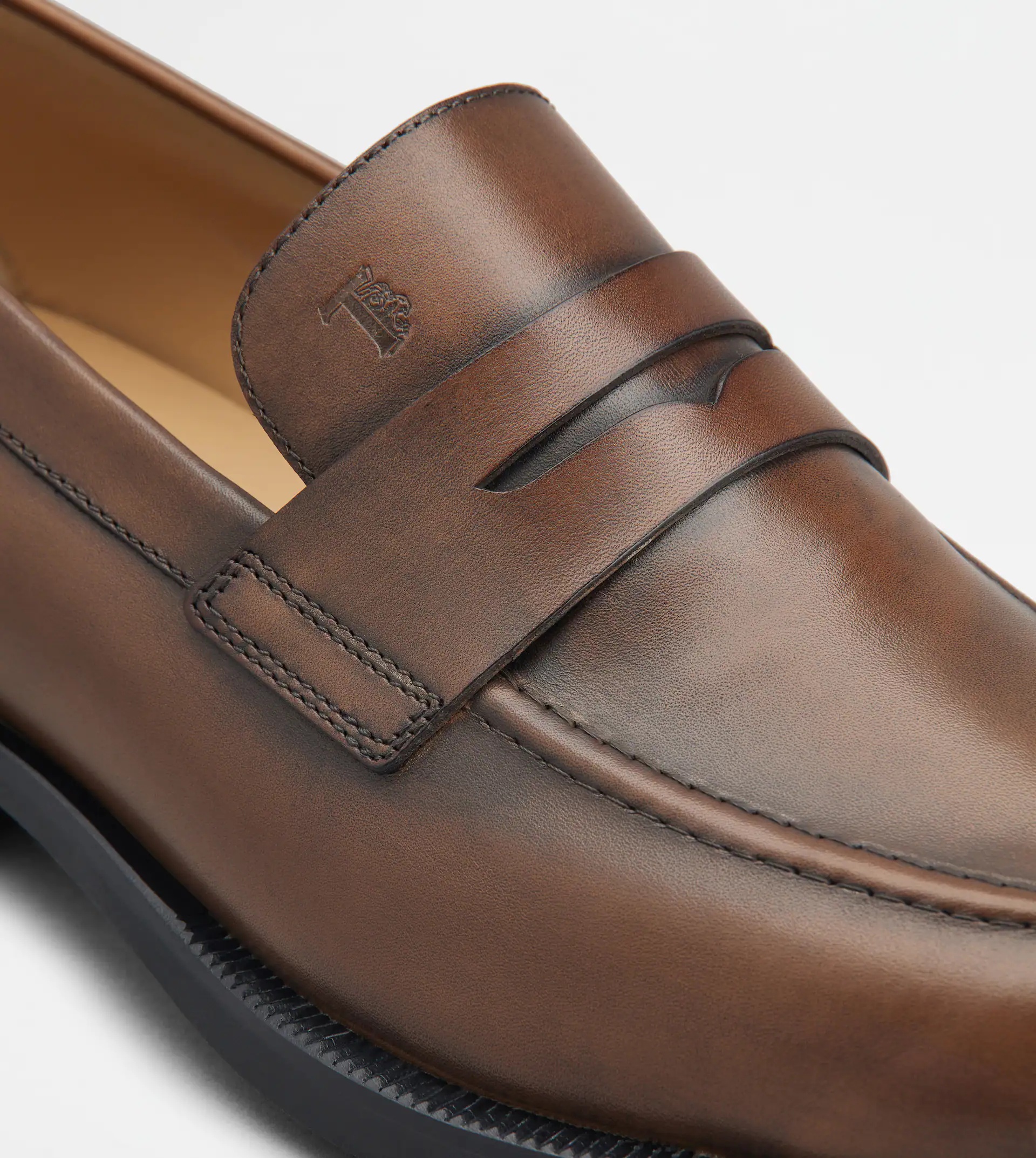 TOD'S LOAFERS IN LEATHER - BROWN - 5