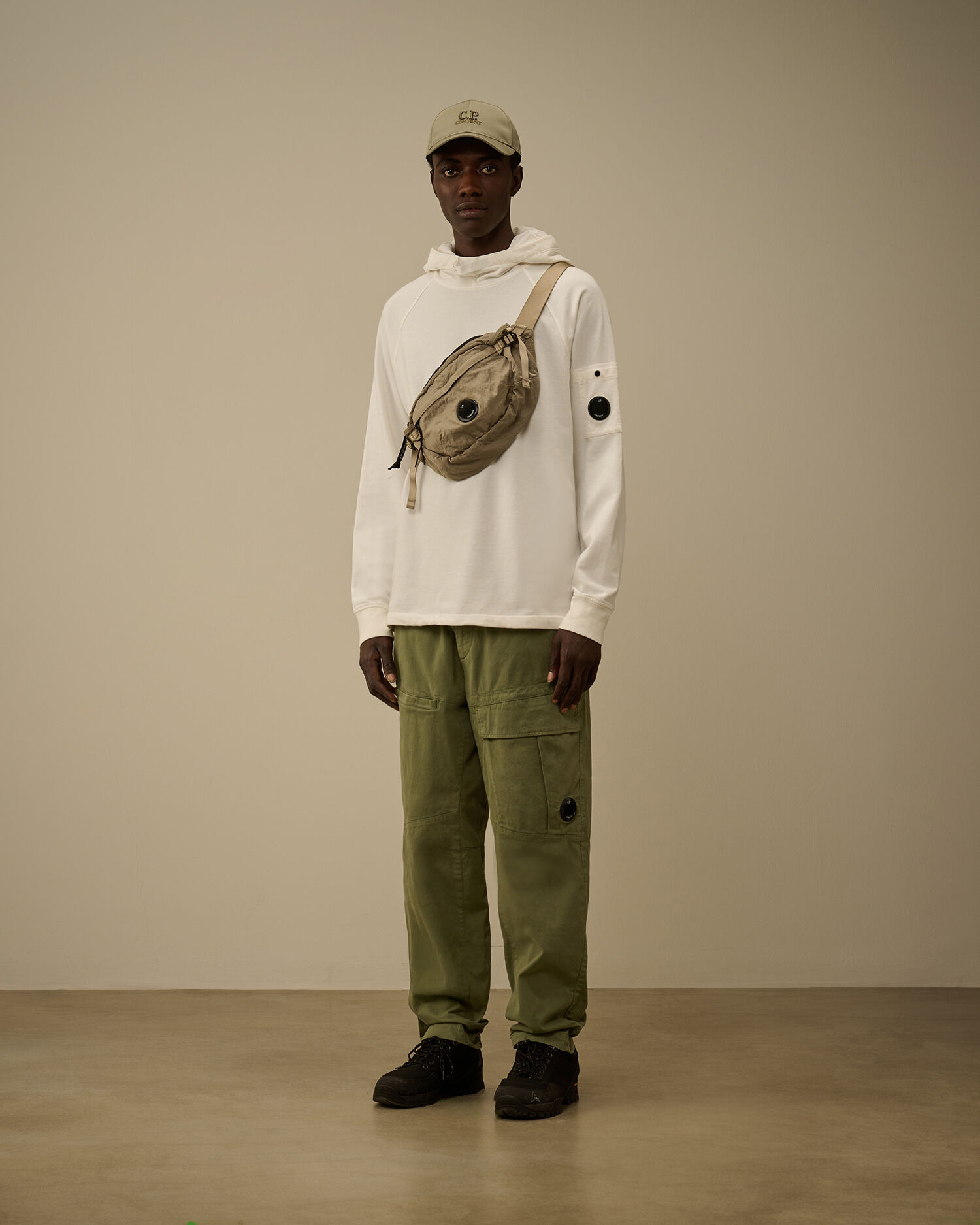 Light Fleece Hooded Lens Sweatshirt - 2