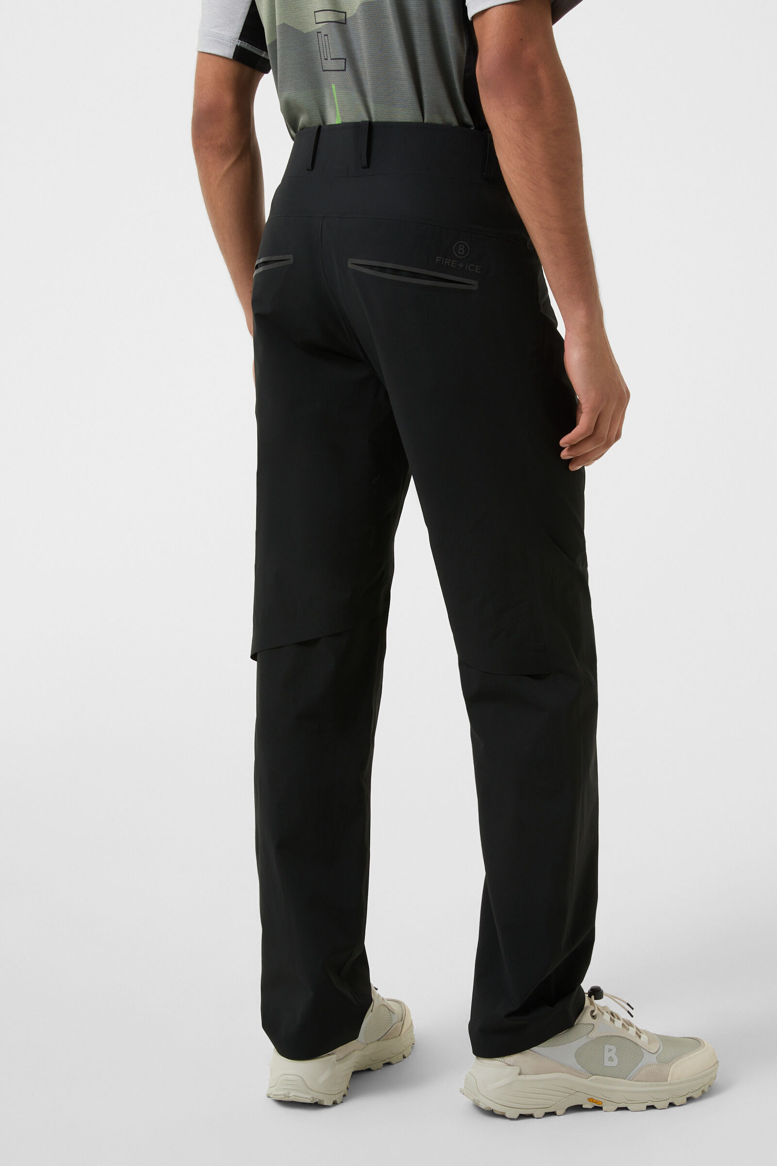 Beat functional pants in Black - 3