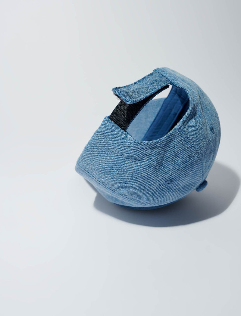 Denim cap with clover logo 5