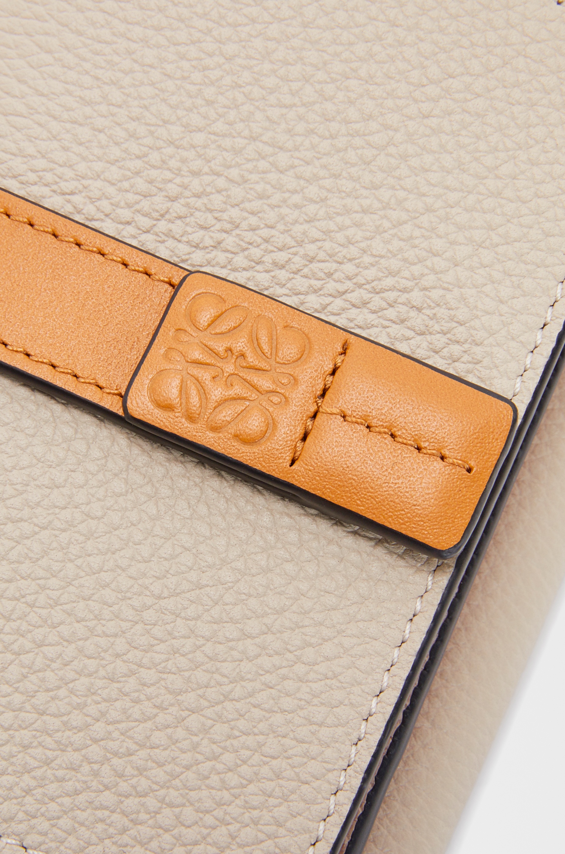 Trifold wallet in soft grained calfskin - 6