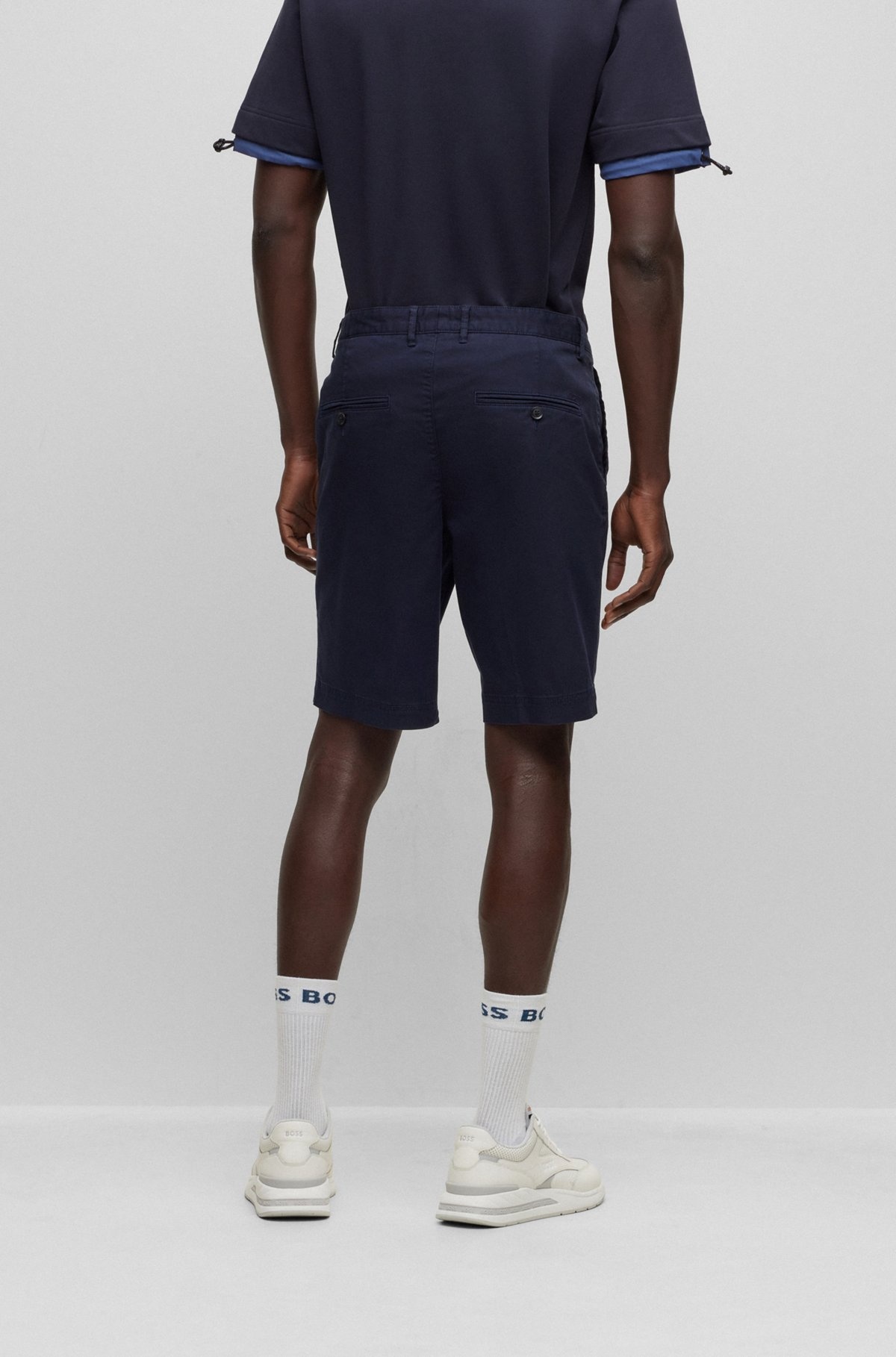 SLIM-FIT SHORTS IN STRETCH-COTTON GABARDINE - 4