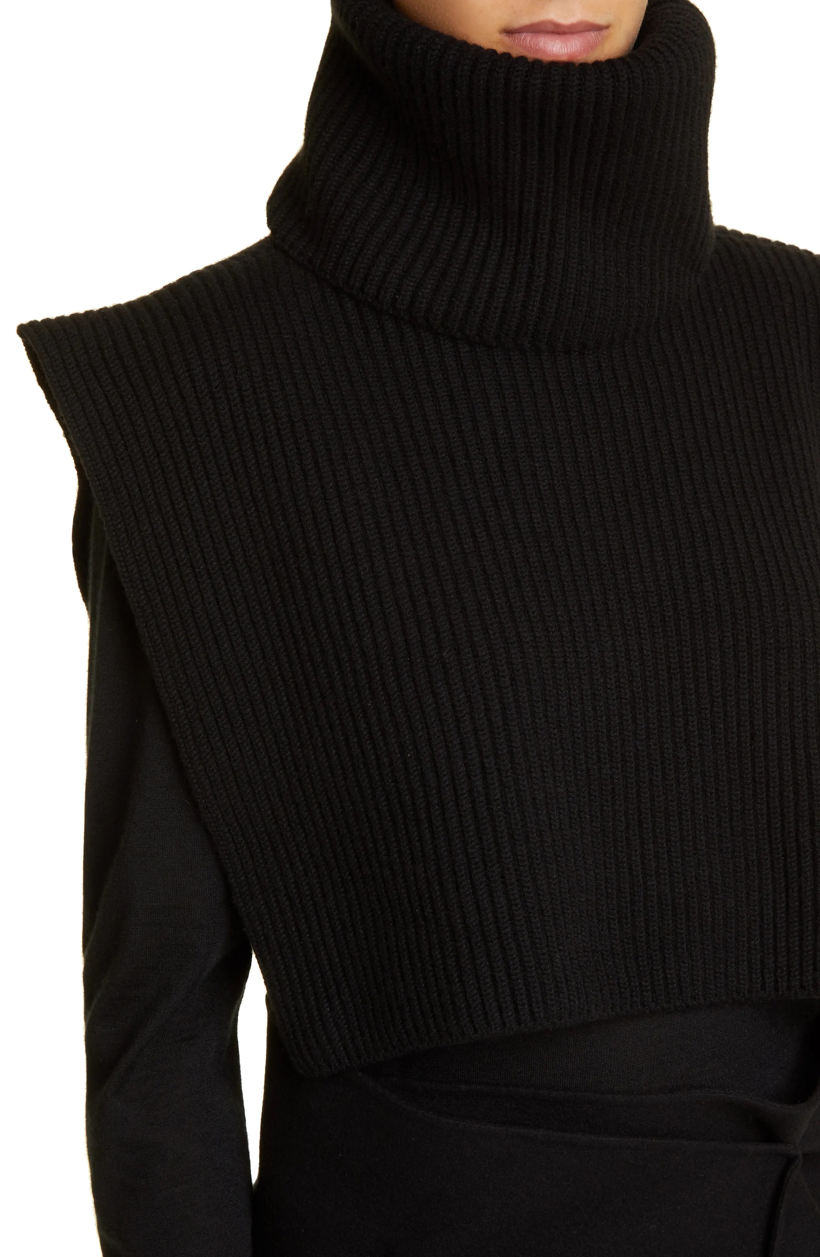 Eppie Strong Shoulder Cashmere Turtleneck Sweater - 5