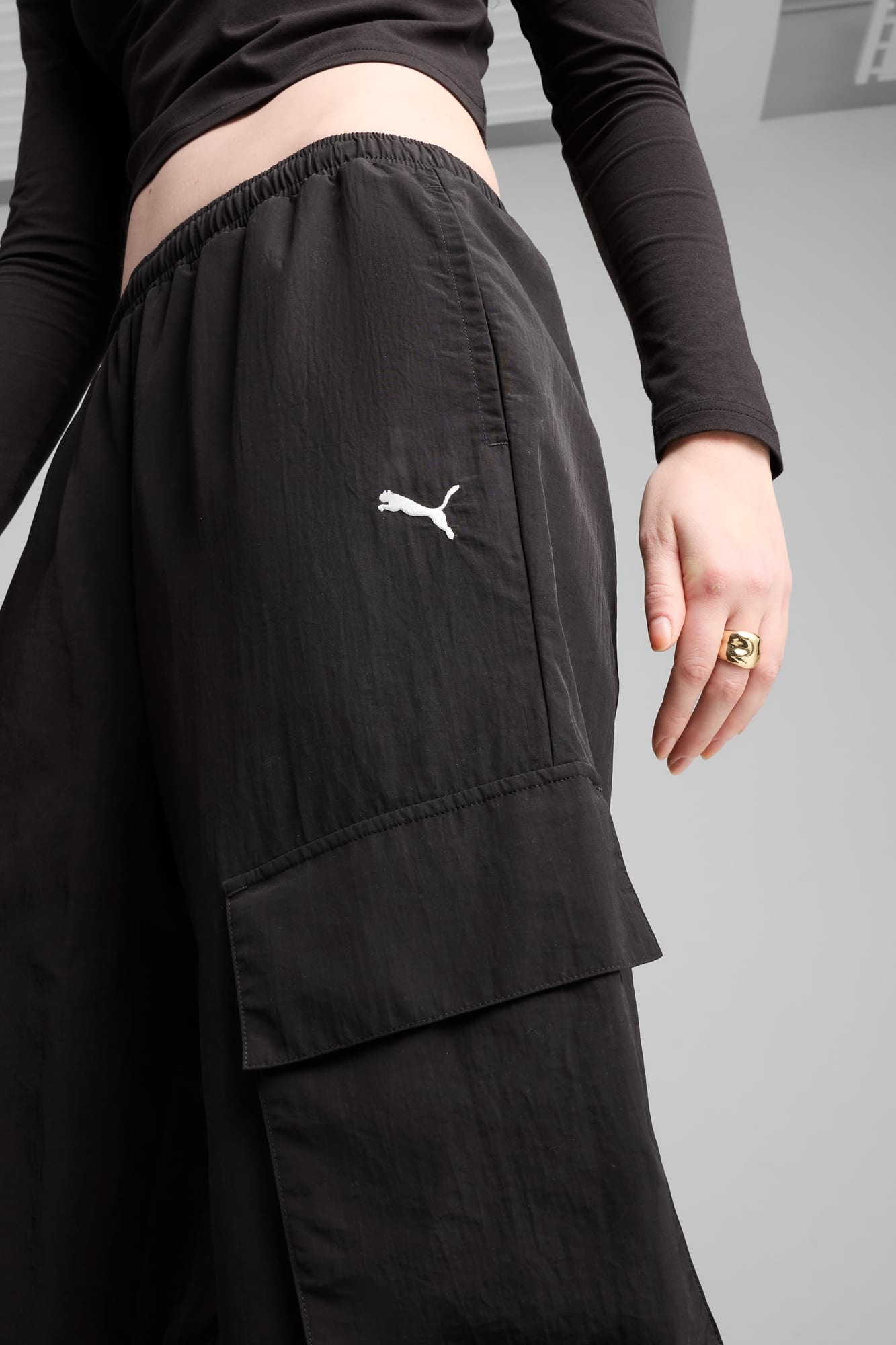 Wardrobe Essentials Women's Relaxed Woven Cargo Pants - 4