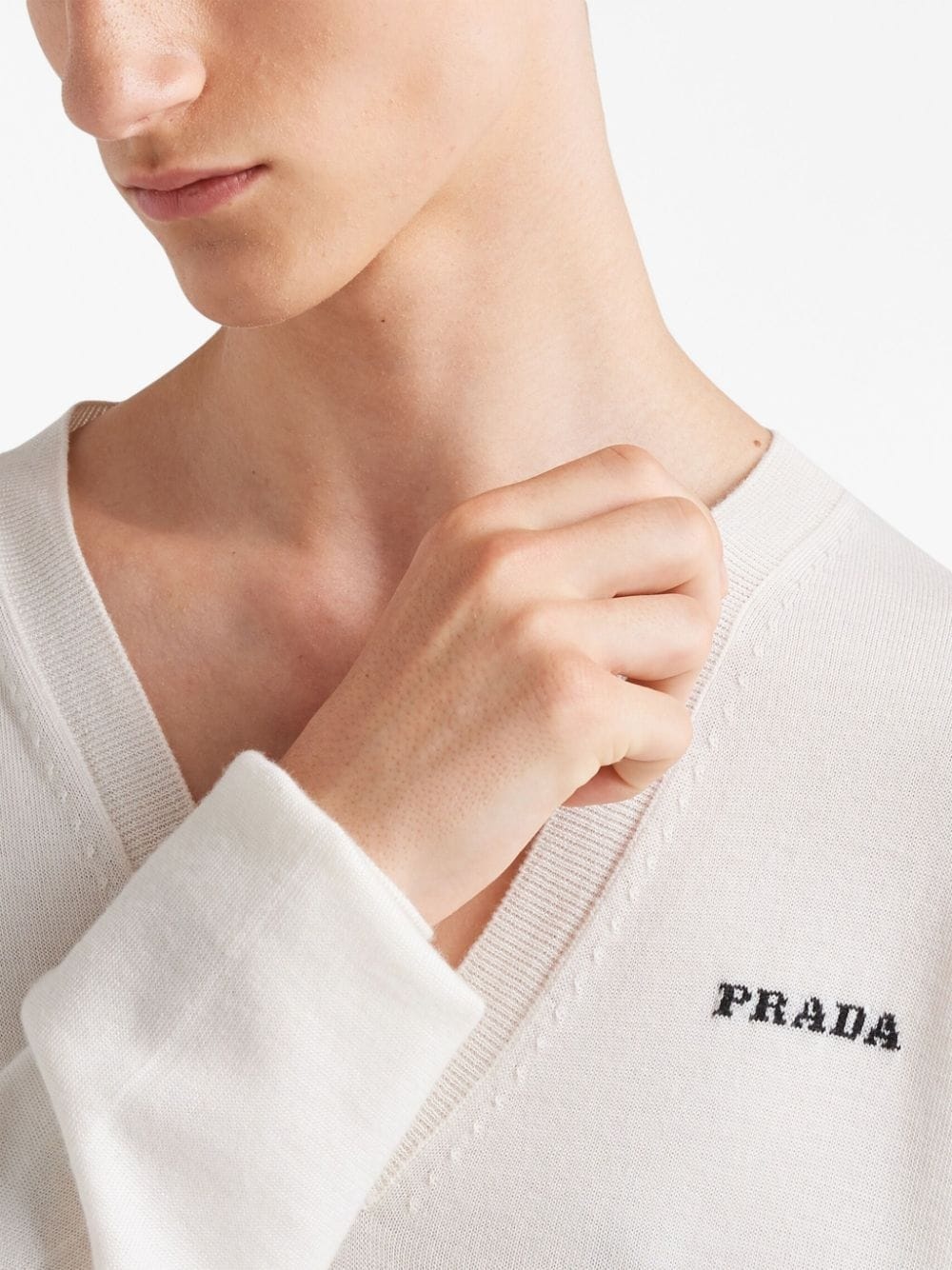 V-neck cashmere jumper - 4