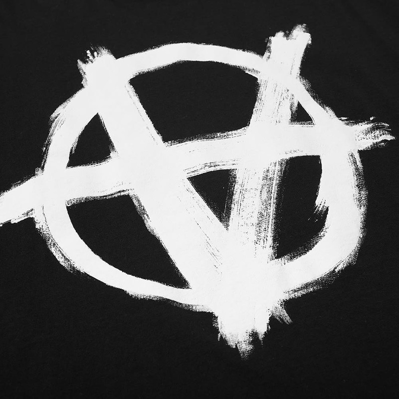 VETEMENTS VETEMENTS Oversized Anarchy Gothic Logo Tee outlook