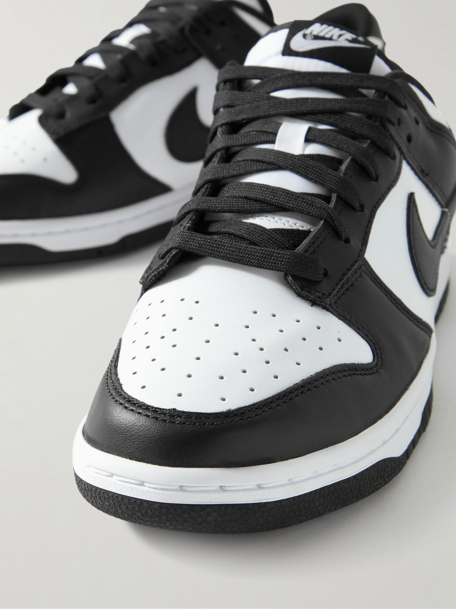 Dunk Low Retro Leather Sneakers White - 5