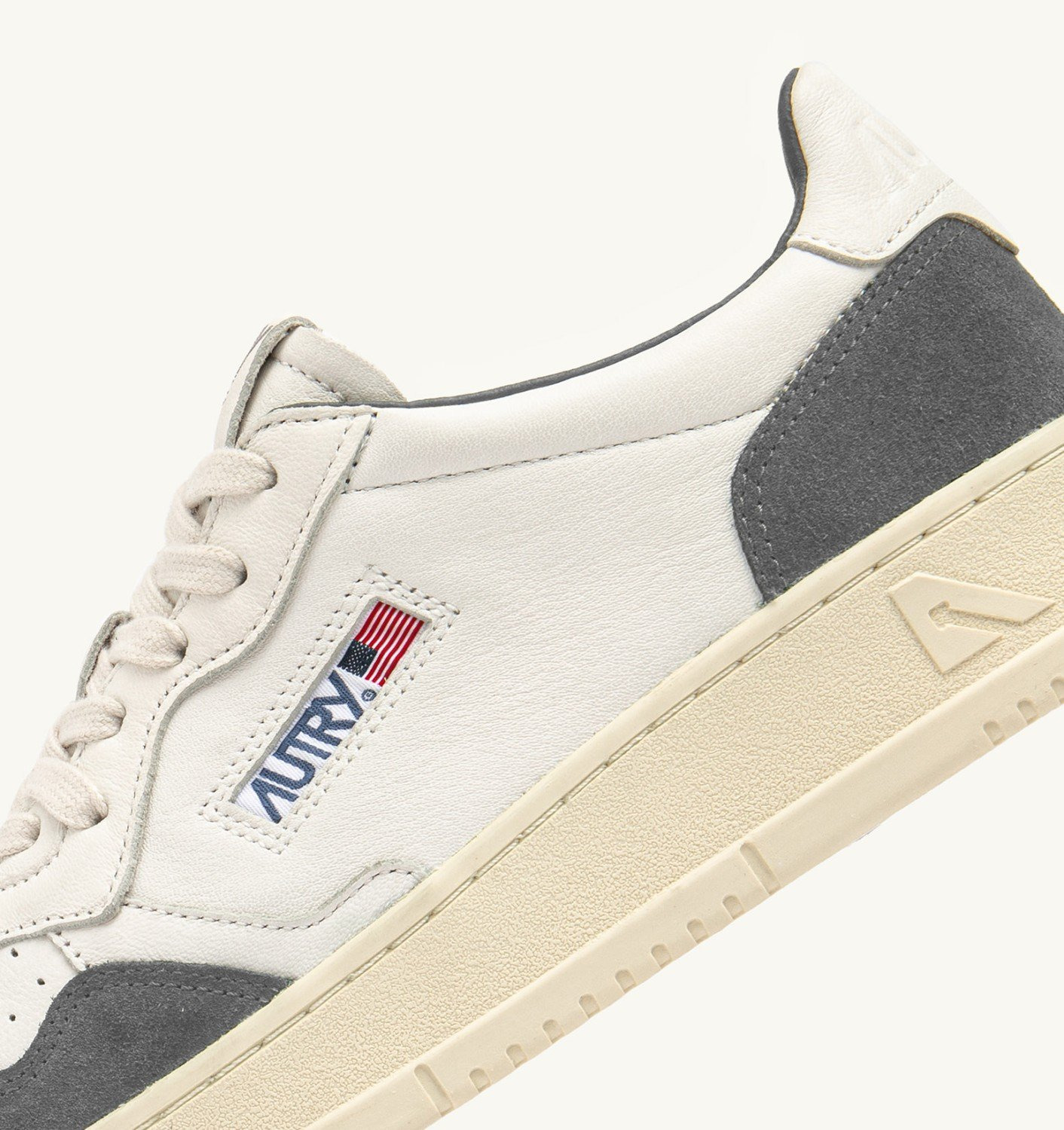 MEDALIST LOW SNEAKERS IN WHITE LEATHER AND MOREL SUEDE - 7