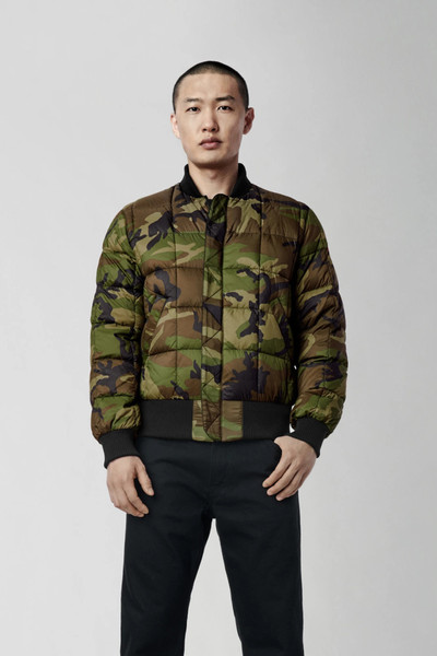 Canada Goose MEN'S FRASER BOMBER JACKET outlook