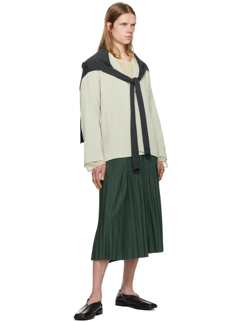 ISSEY MIYAKE Green Tailored Pleats 1 Shorts outlook