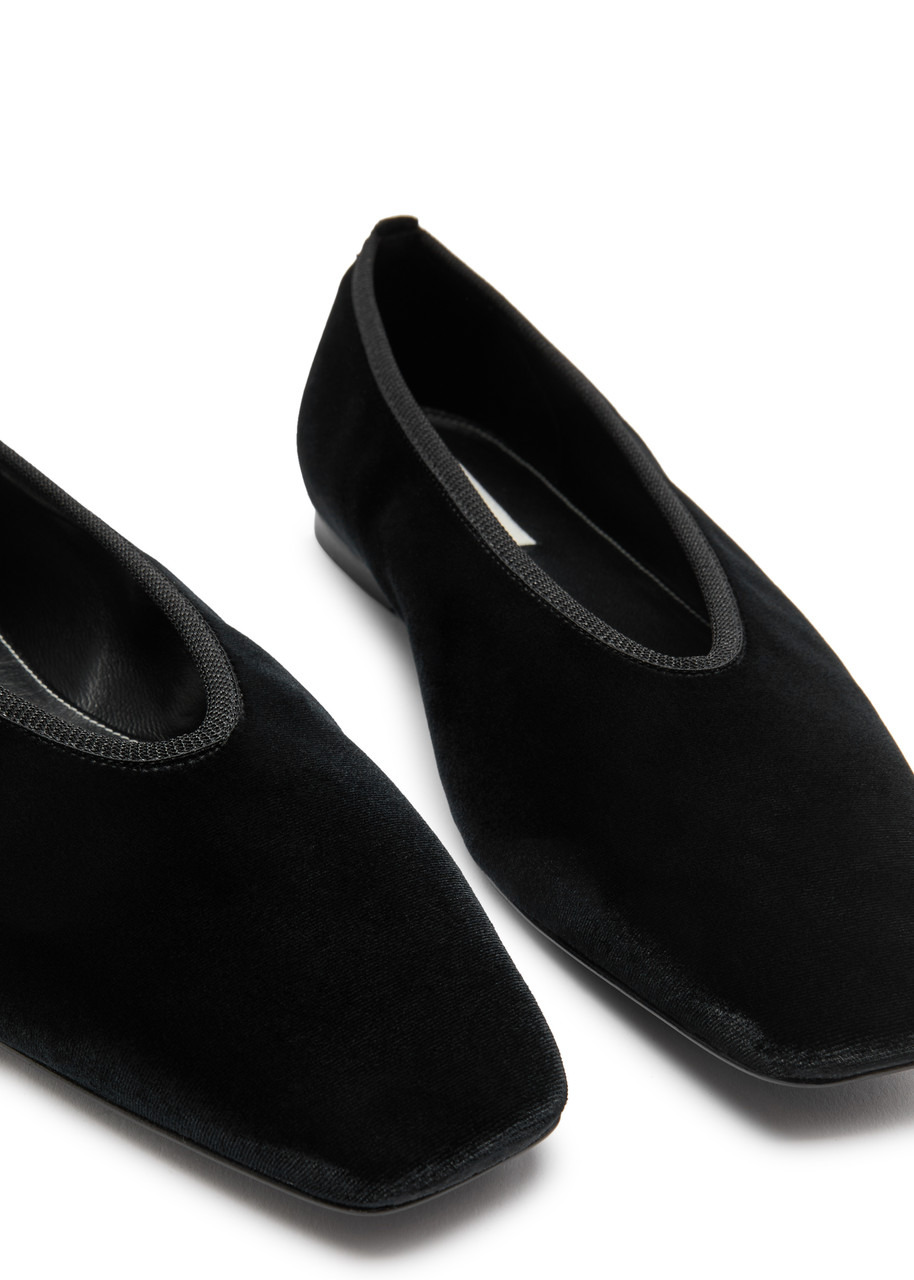 Toteme Velvet Flats - 3