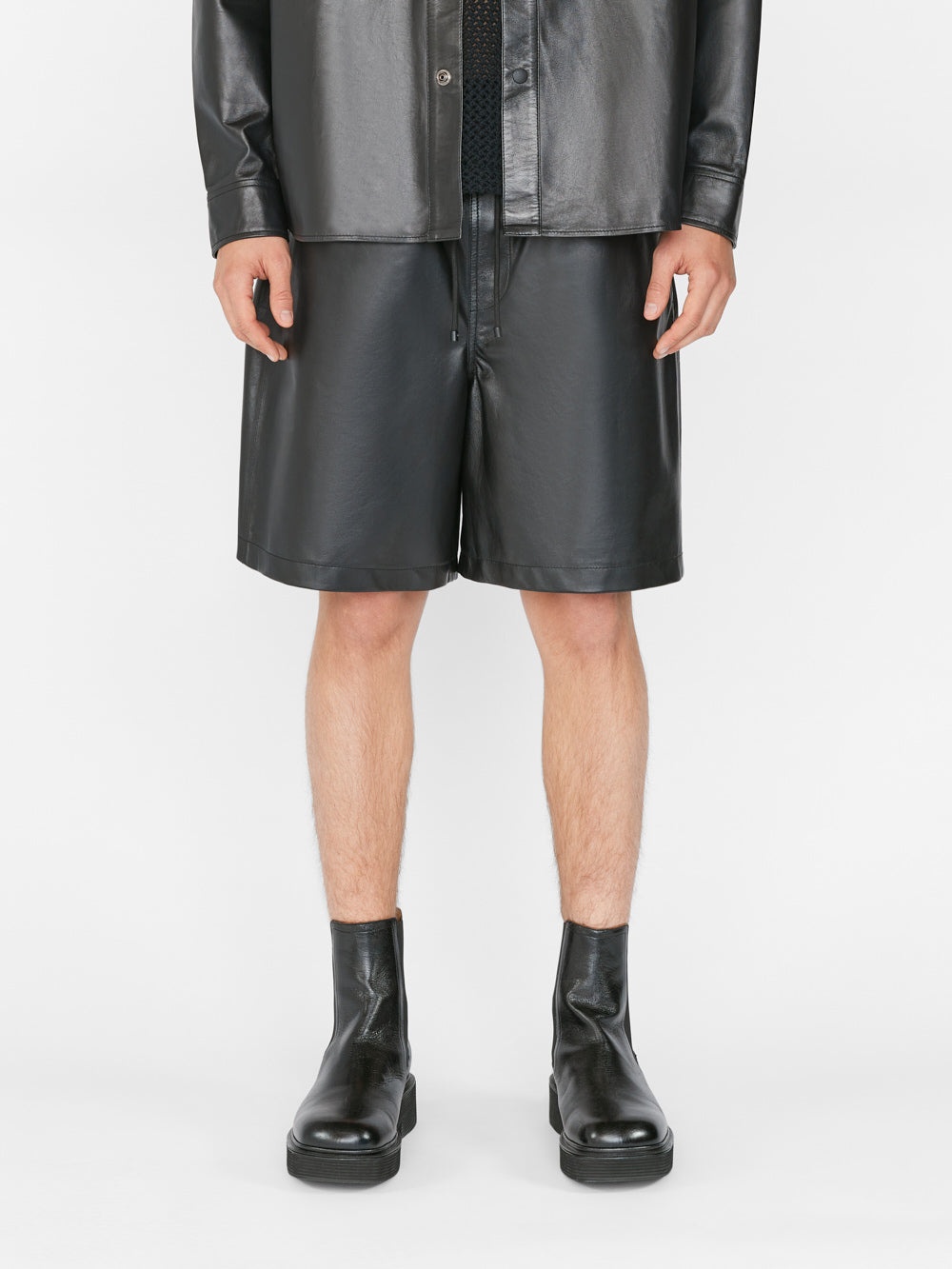 Leather Short in Noir - 3