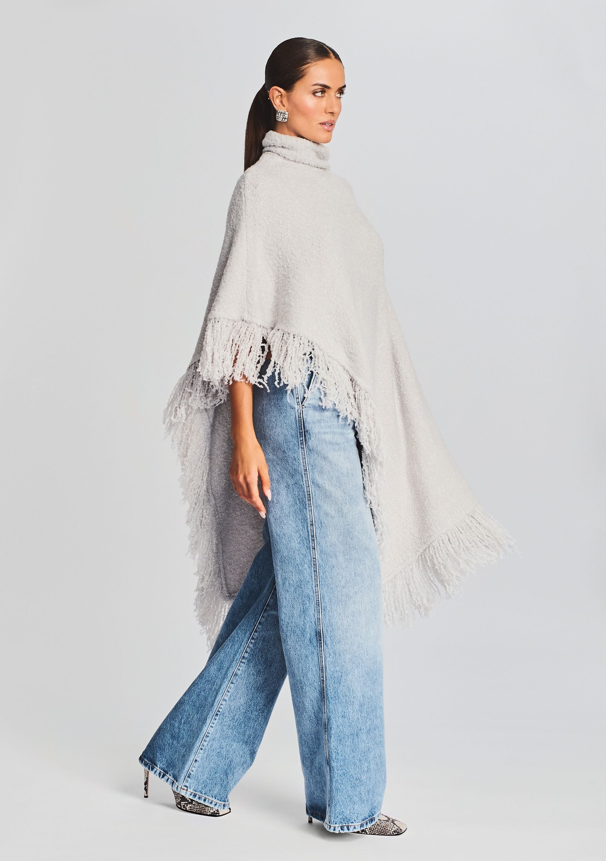 FROST PONCHO - 3