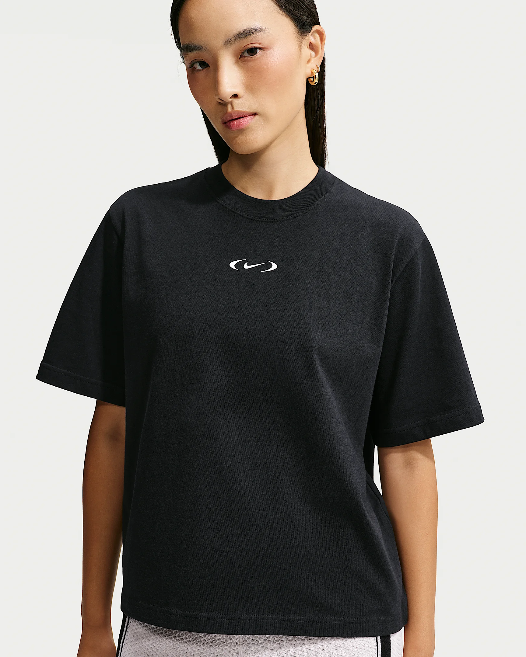 Nike Sportswear Classic Women's Loose T-Shirt - 1