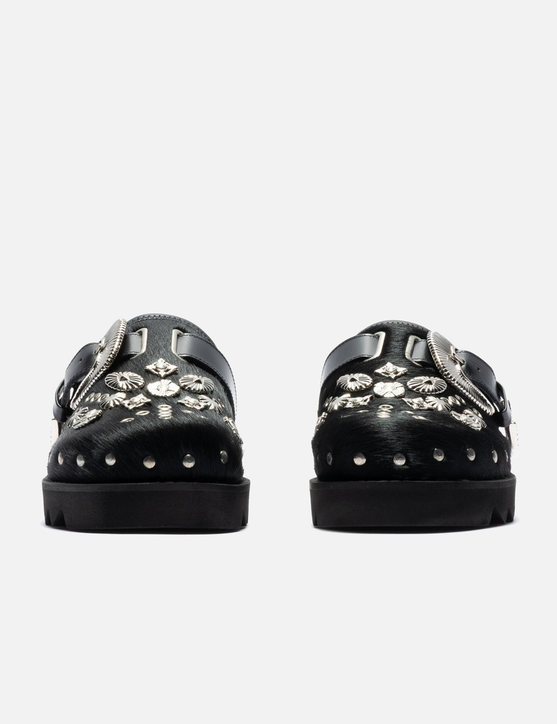 TOGA PULLA HBX EXCLUSIVE BLACK PONY MULE outlook