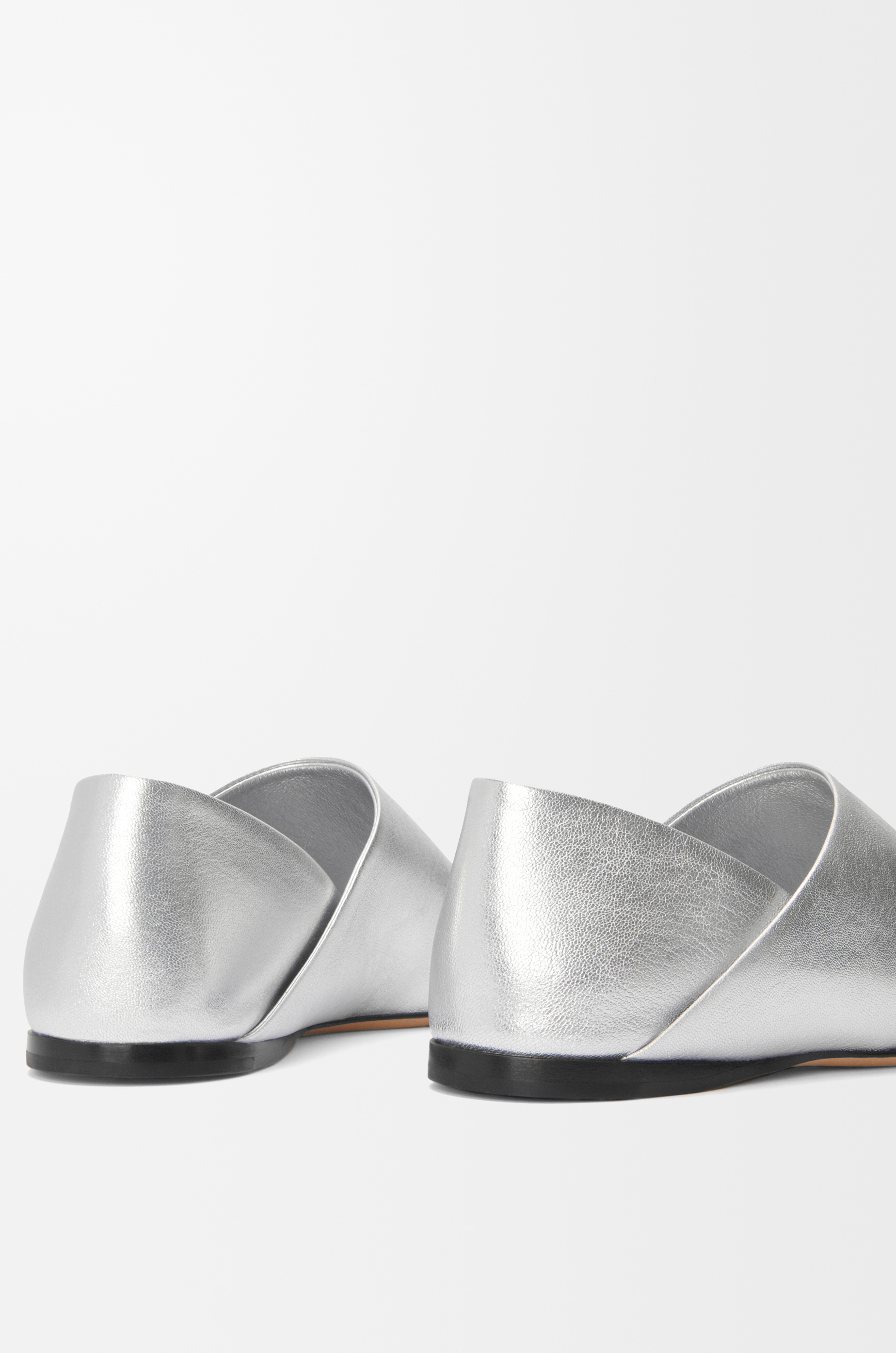 Toy slipper in laminated lambskin - 5