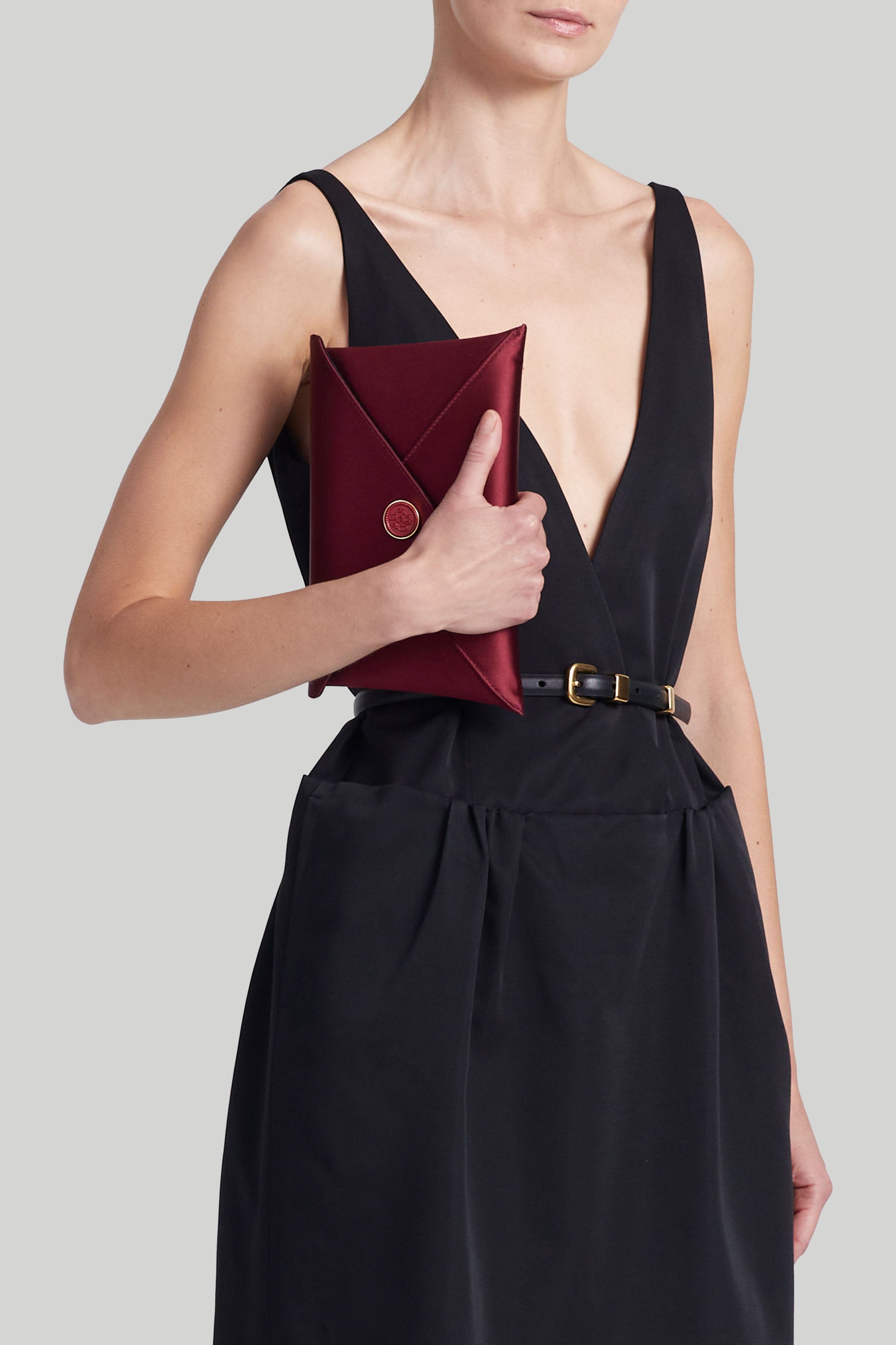 'MEDALLION' ENVELOPE CLUTCH SATIN - 2