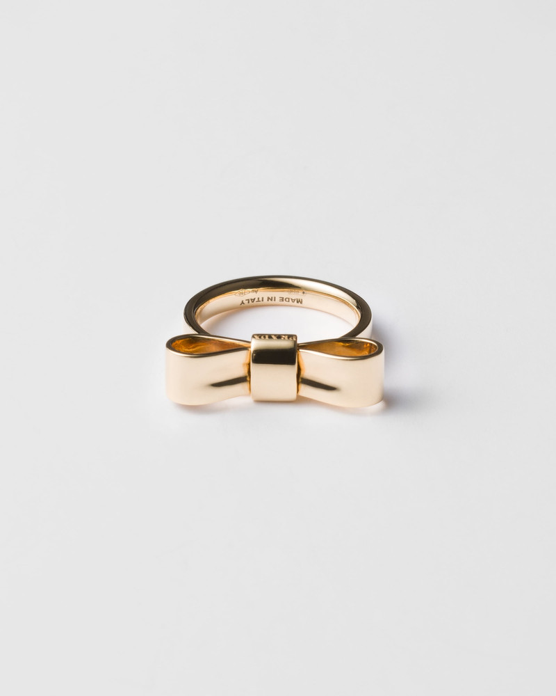 Eternal Gold Bow signet ring - yellow gold 1