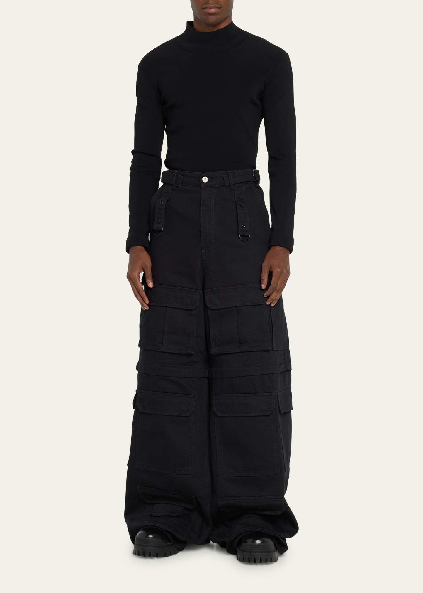 Multi pocket wide cargo pants in black