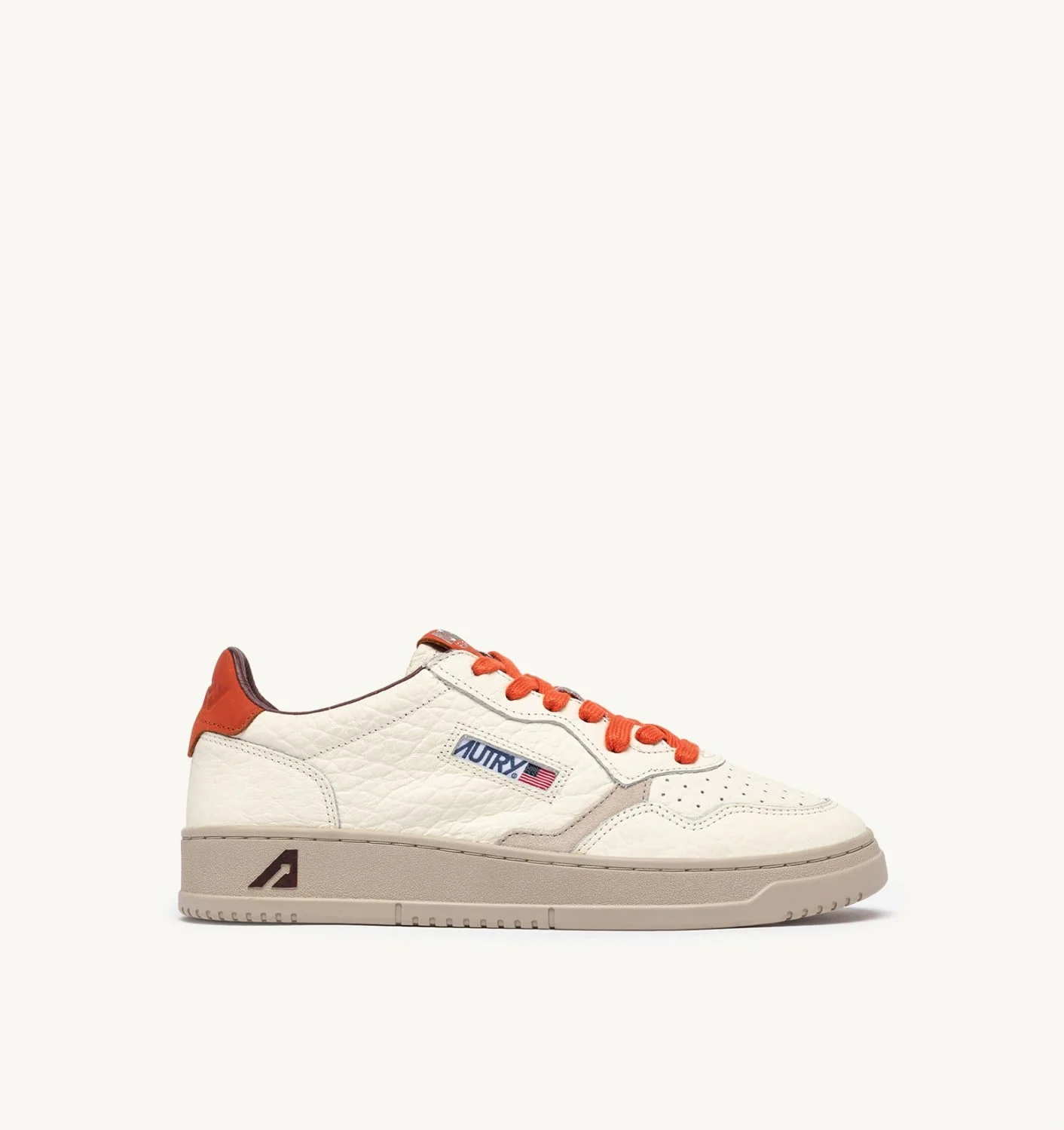 MEDALIST LOW SNEAKERS IN SAND AND PUMPKIN LEATHER - 1