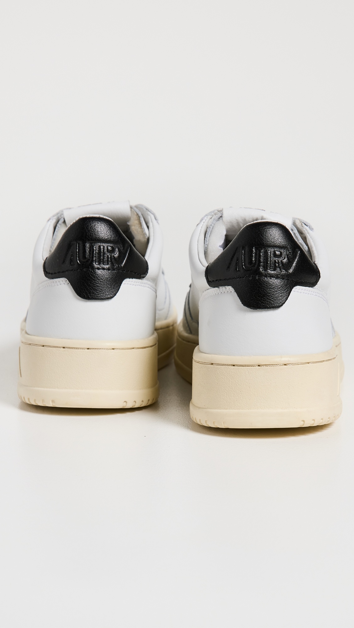 Medalist Low Top Sneakers - 2