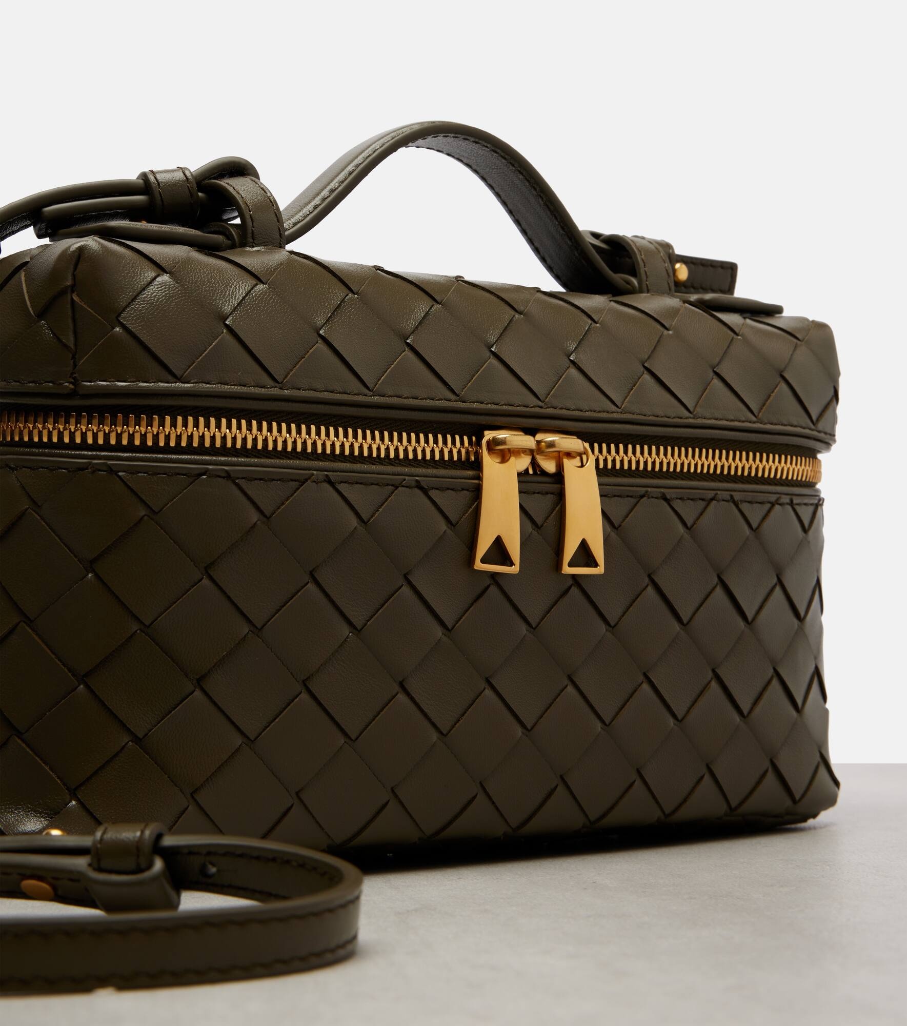 Bang Bang Small leather vanity bag - 6
