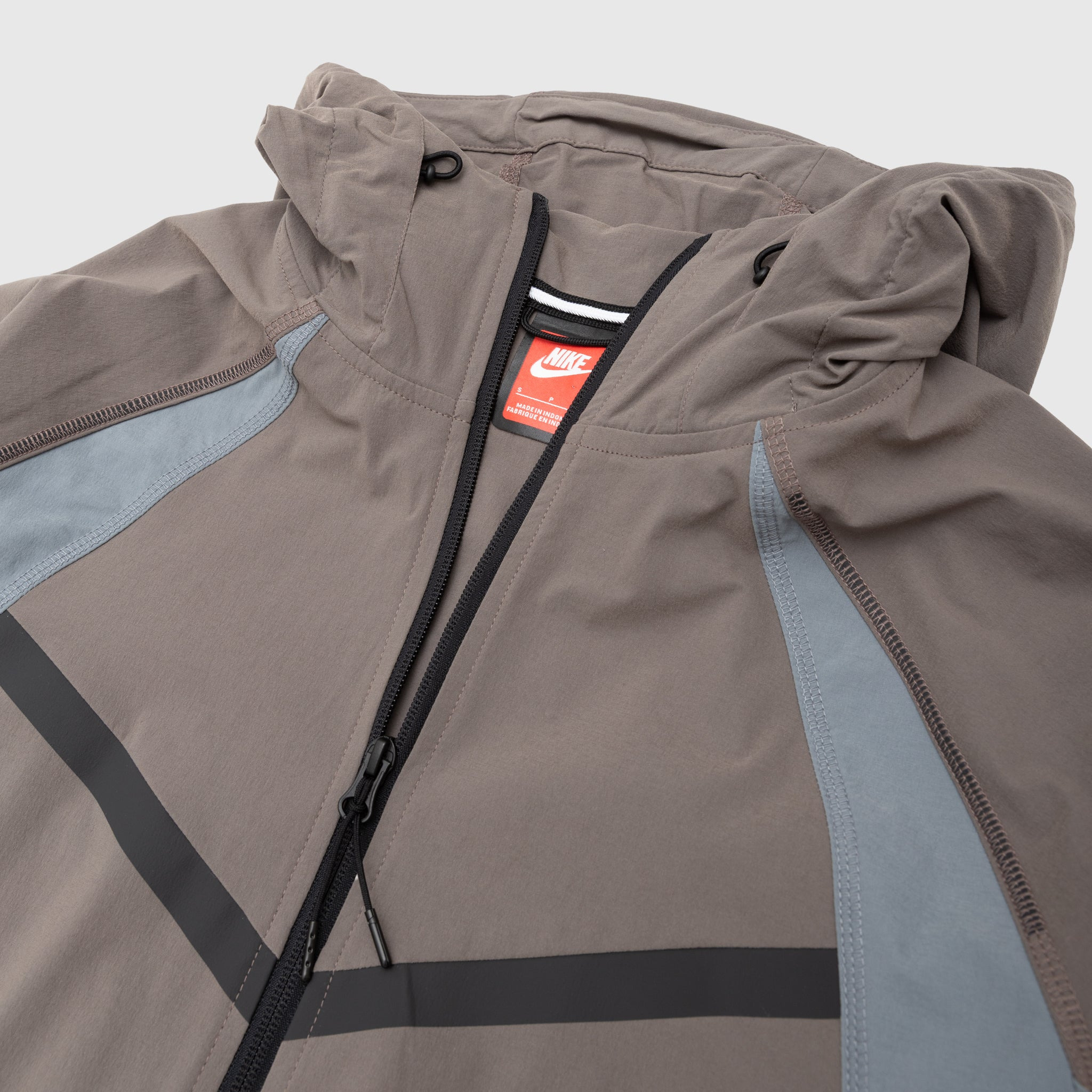 TECH DRI-FIT WOVEN WINDRUNNER OVERSIZED JACKET - 2
