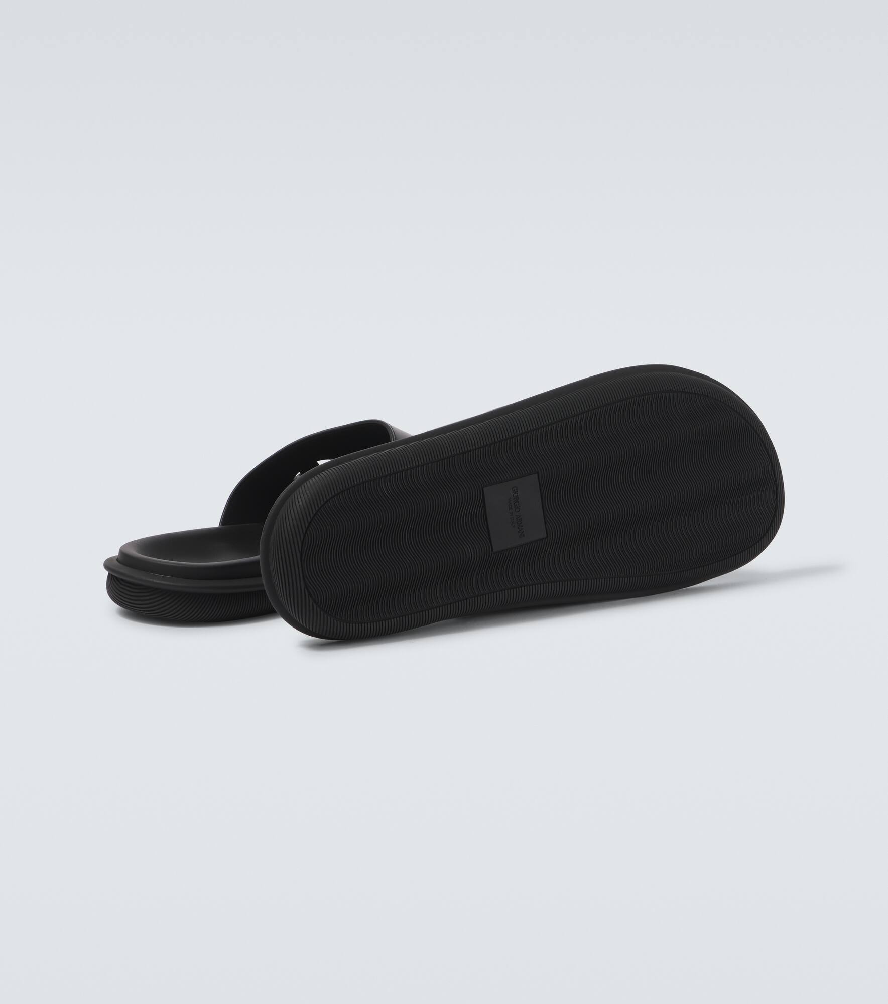 Logo embossed leather slides - 7