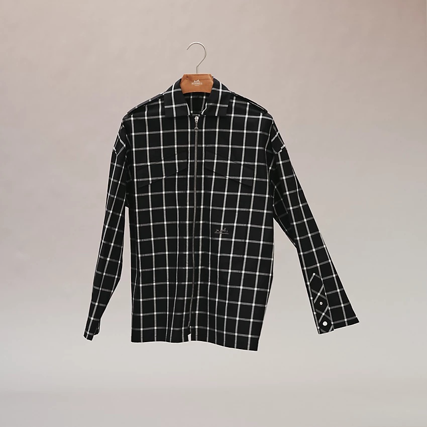 Shirt with geometric volume - 1